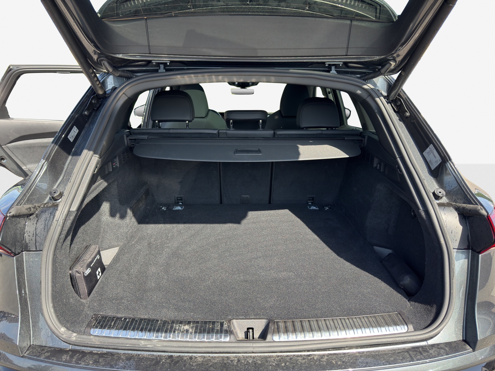 AUDI Q5 e-hybrid quattro 270 kW S-tronic-image-12