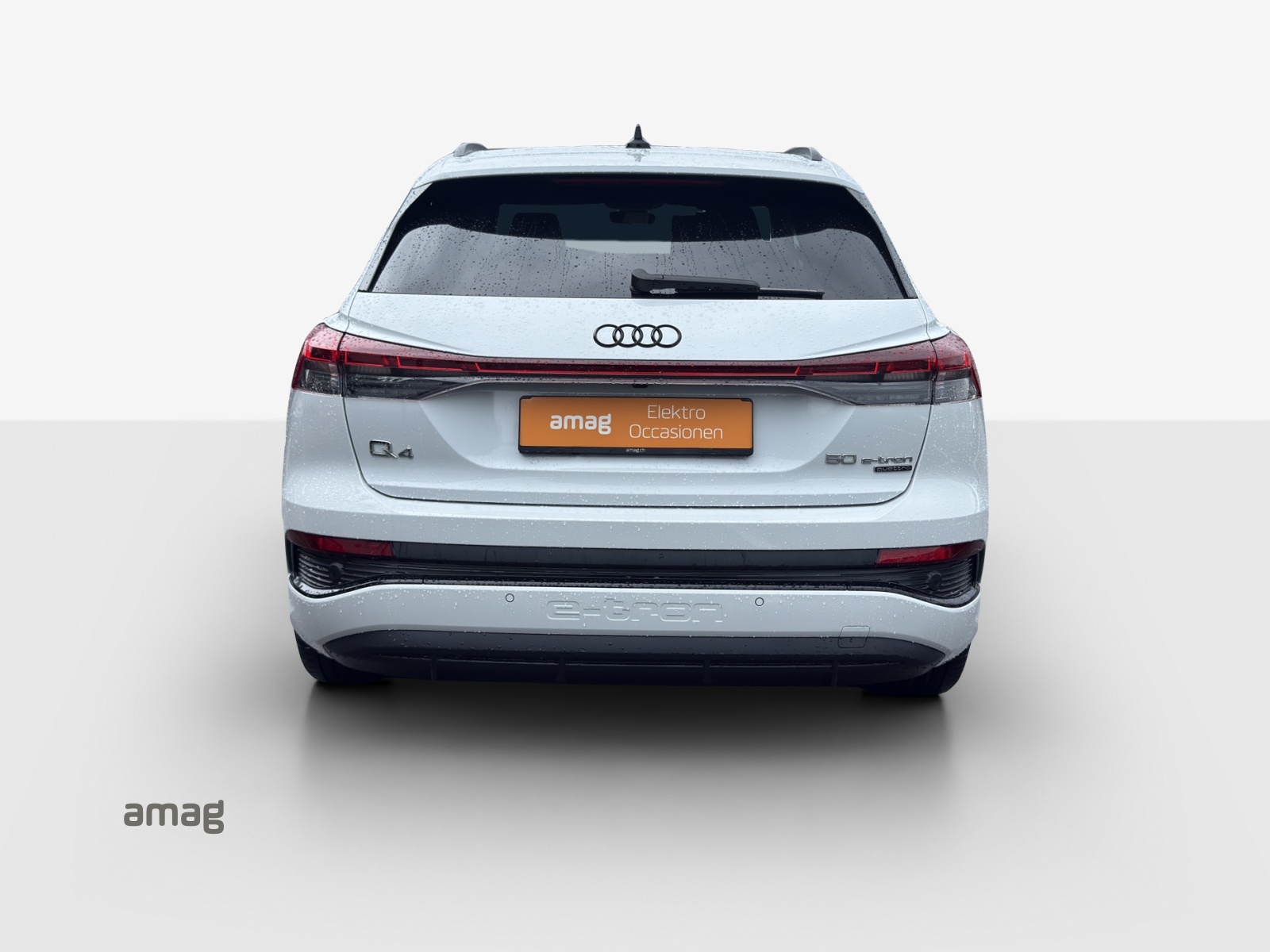 AUDI Q4 e-tron 50 quattro-image-4