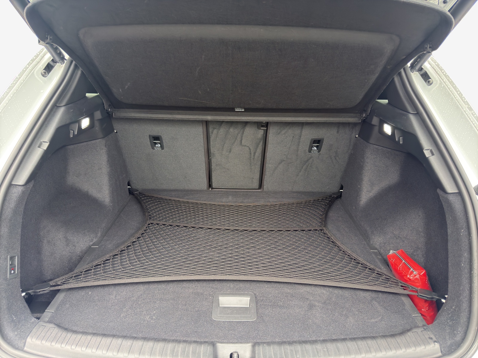 AUDI Q4 e-tron 50 quattro-image-13