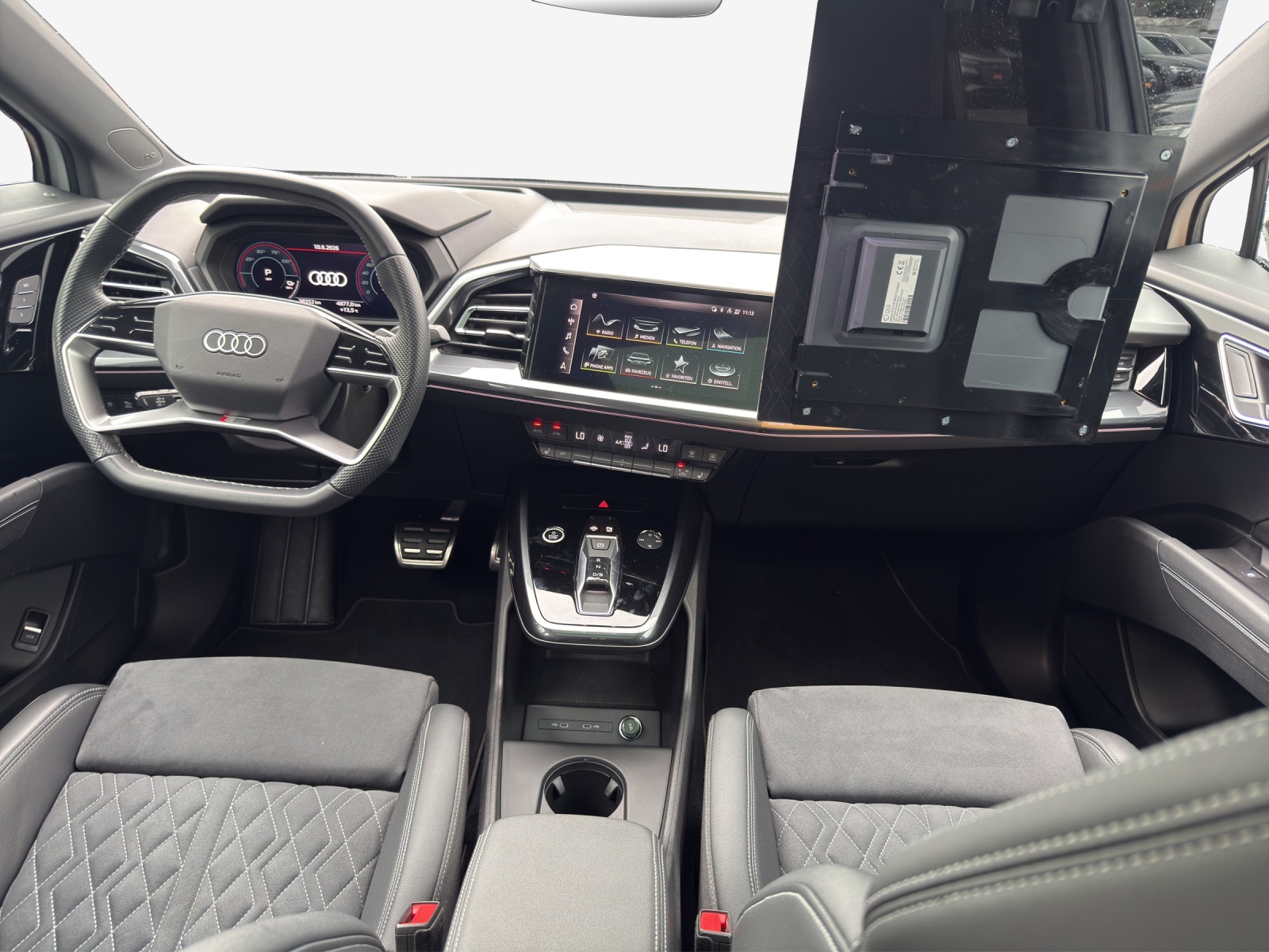 AUDI Q4 e-tron 50 quattro-image-9