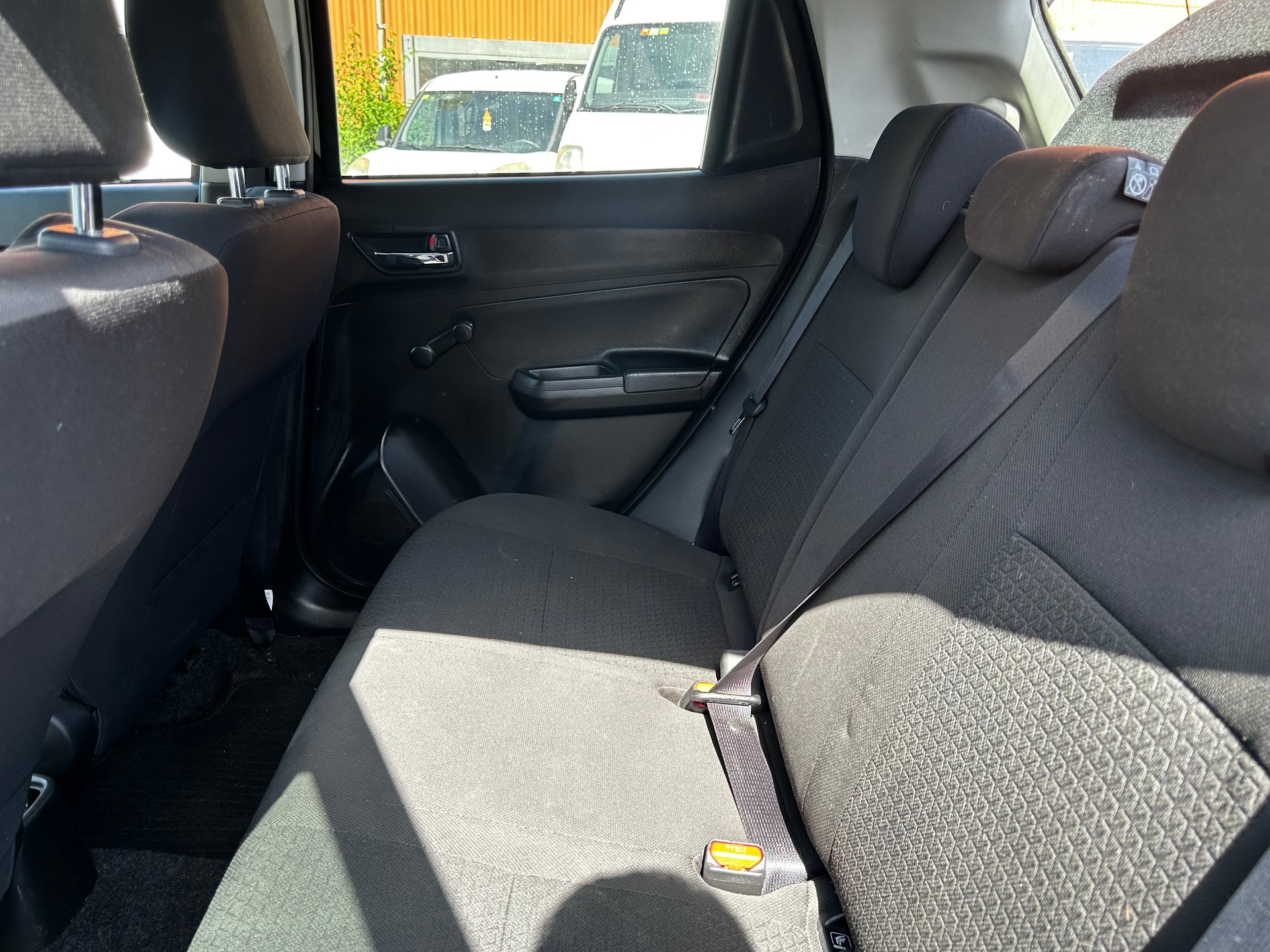 SUZUKI Swift 1.2 Compact Top 4x4 Hybrid-image-8