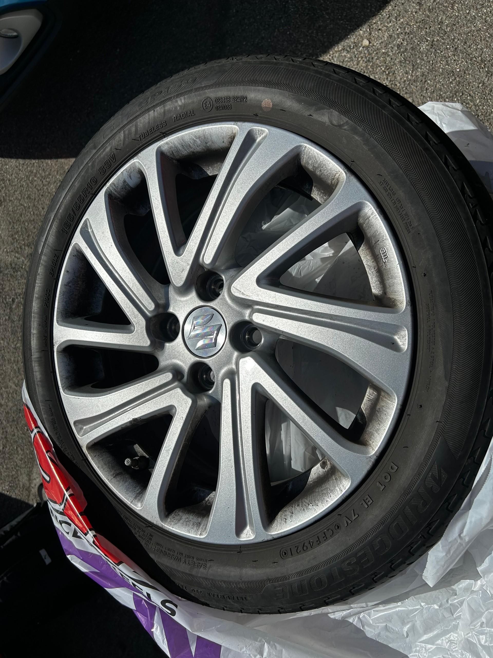 SUZUKI Swift 1.2 Compact Top 4x4 Hybrid-image-10