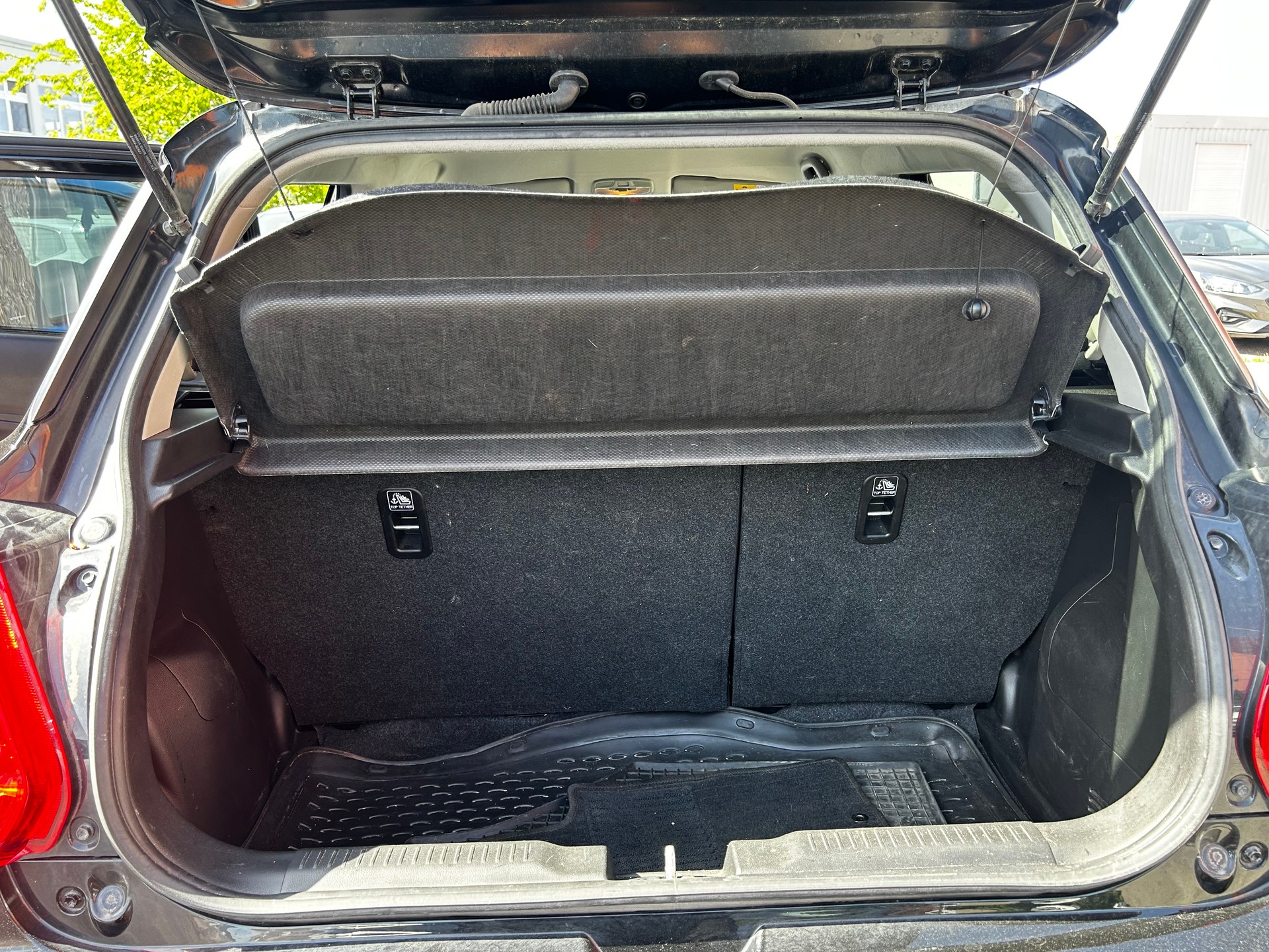 SUZUKI Swift 1.2 Compact Top 4x4 Hybrid-image-9