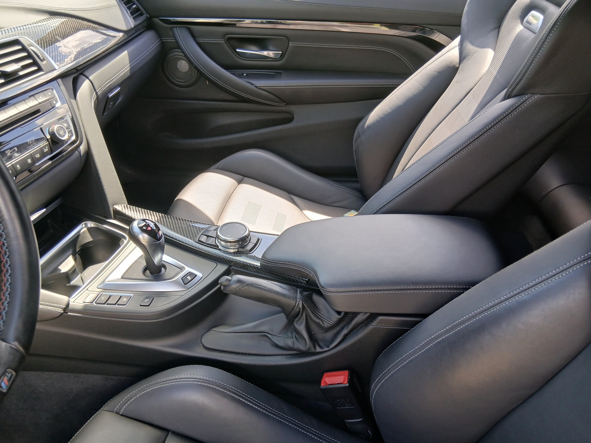 BMW M4-image-11