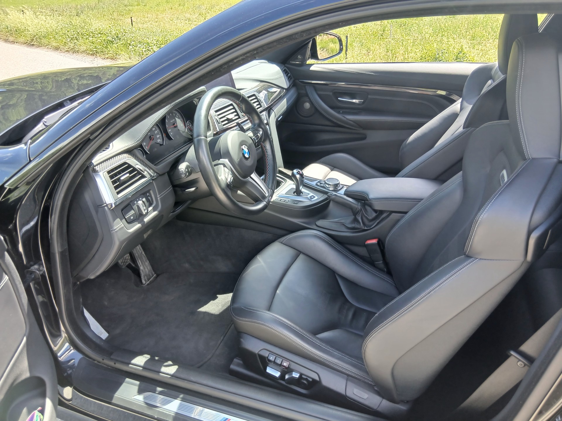 BMW M4-image-9