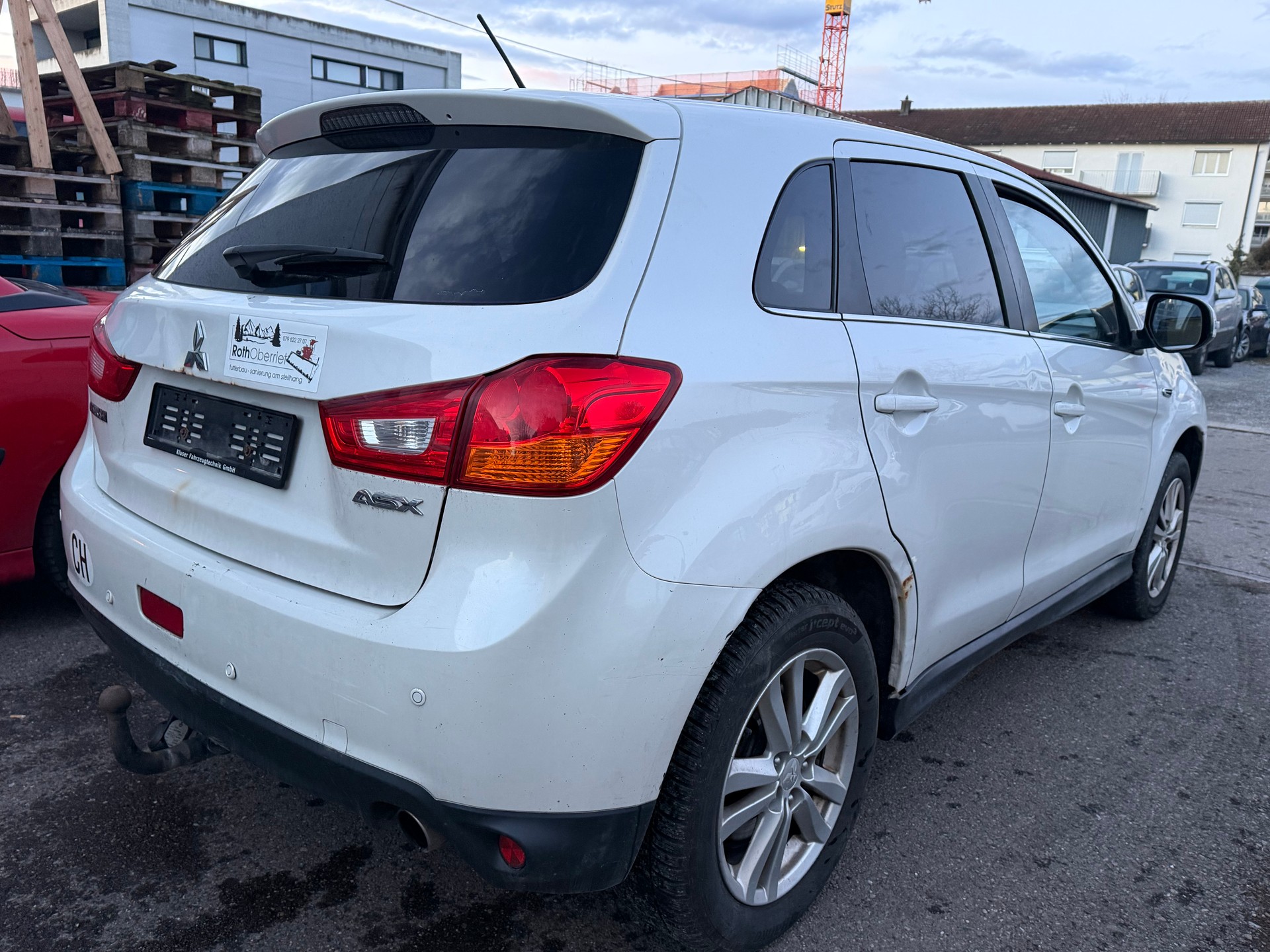 MITSUBISHI ASX 2.2 DID Navigator 4WD Automatic-image-2