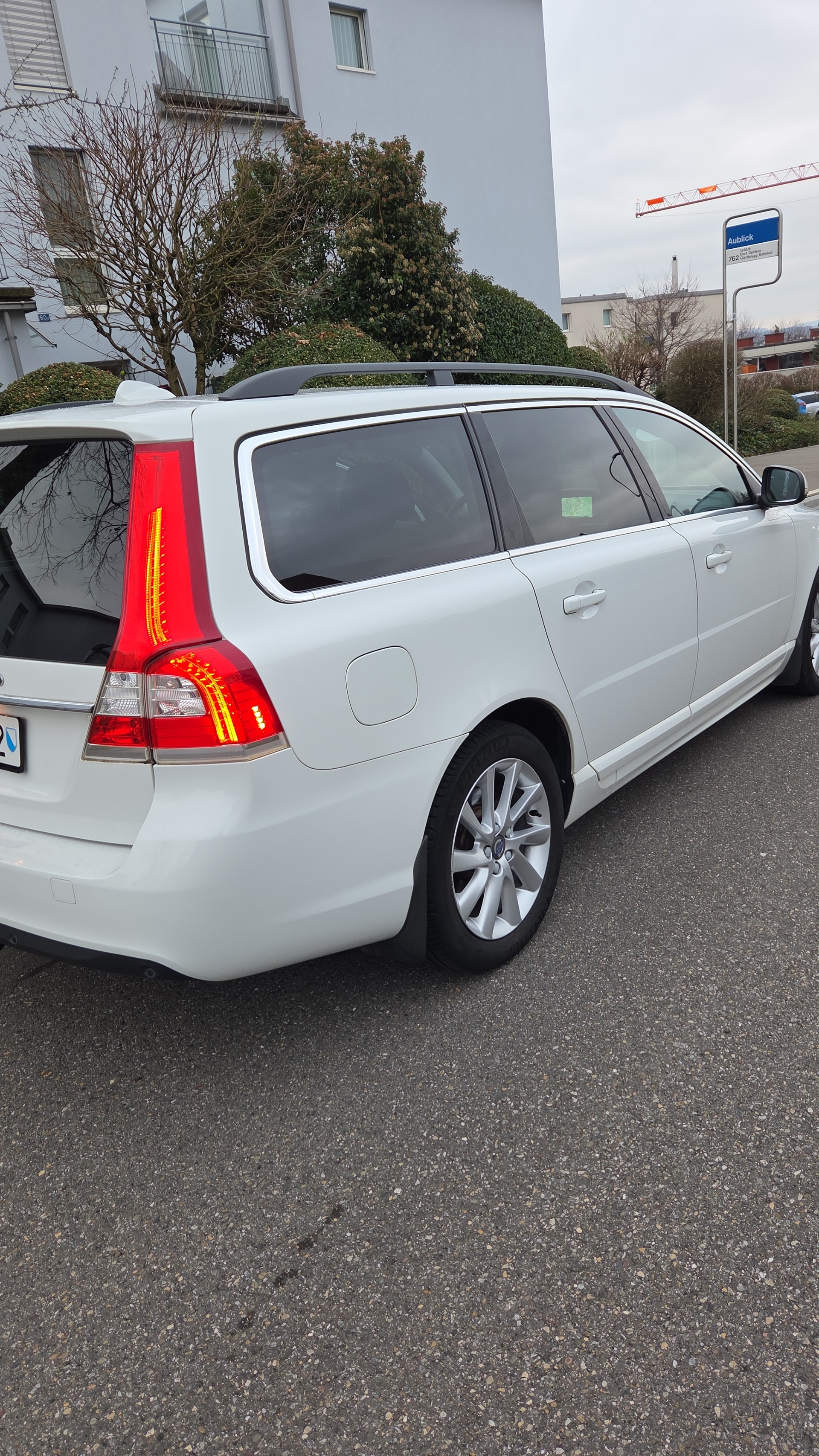 VOLVO 2.0 D3 Kinetic-image-2