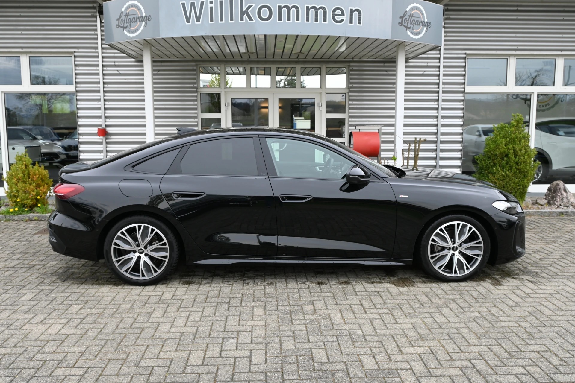 AUDI A5 Limousine 40 TDI S-Line Plus S tronic 204PS-image-5