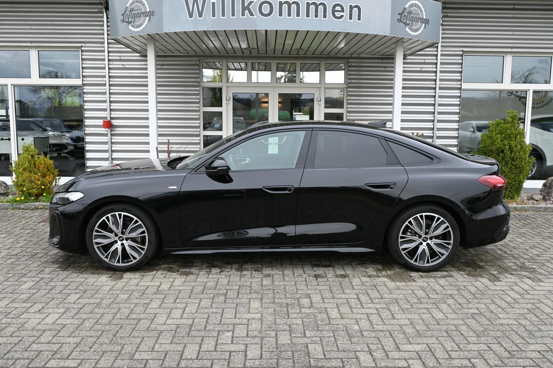 AUDI A5 Limousine 40 TDI S-Line Plus S tronic 204PS-image-4