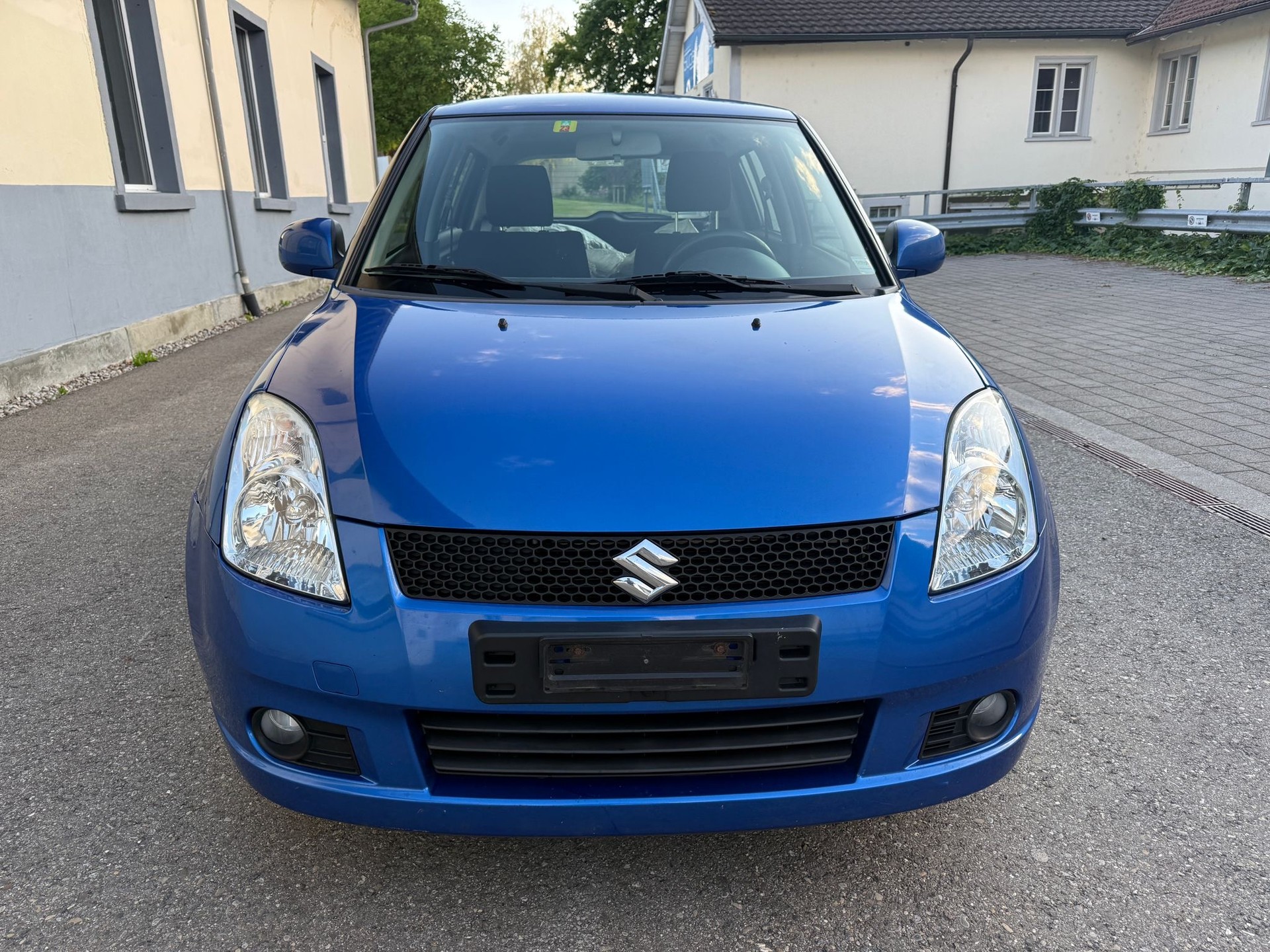 SUZUKI Swift 1.3i 16V GL 4x4