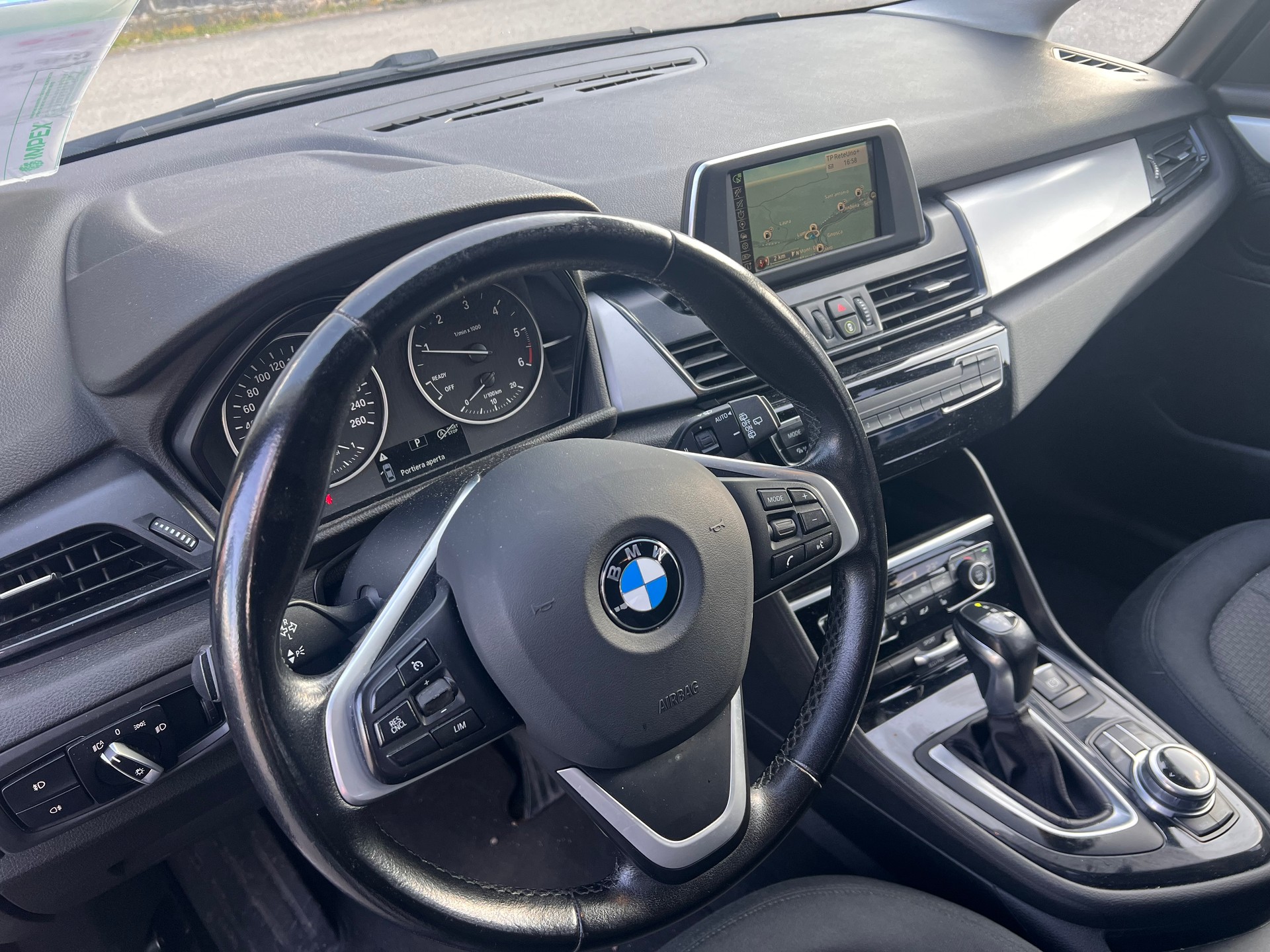 BMW 218d xDrive Gran Tourer Luxury Line Steptronic-image-8