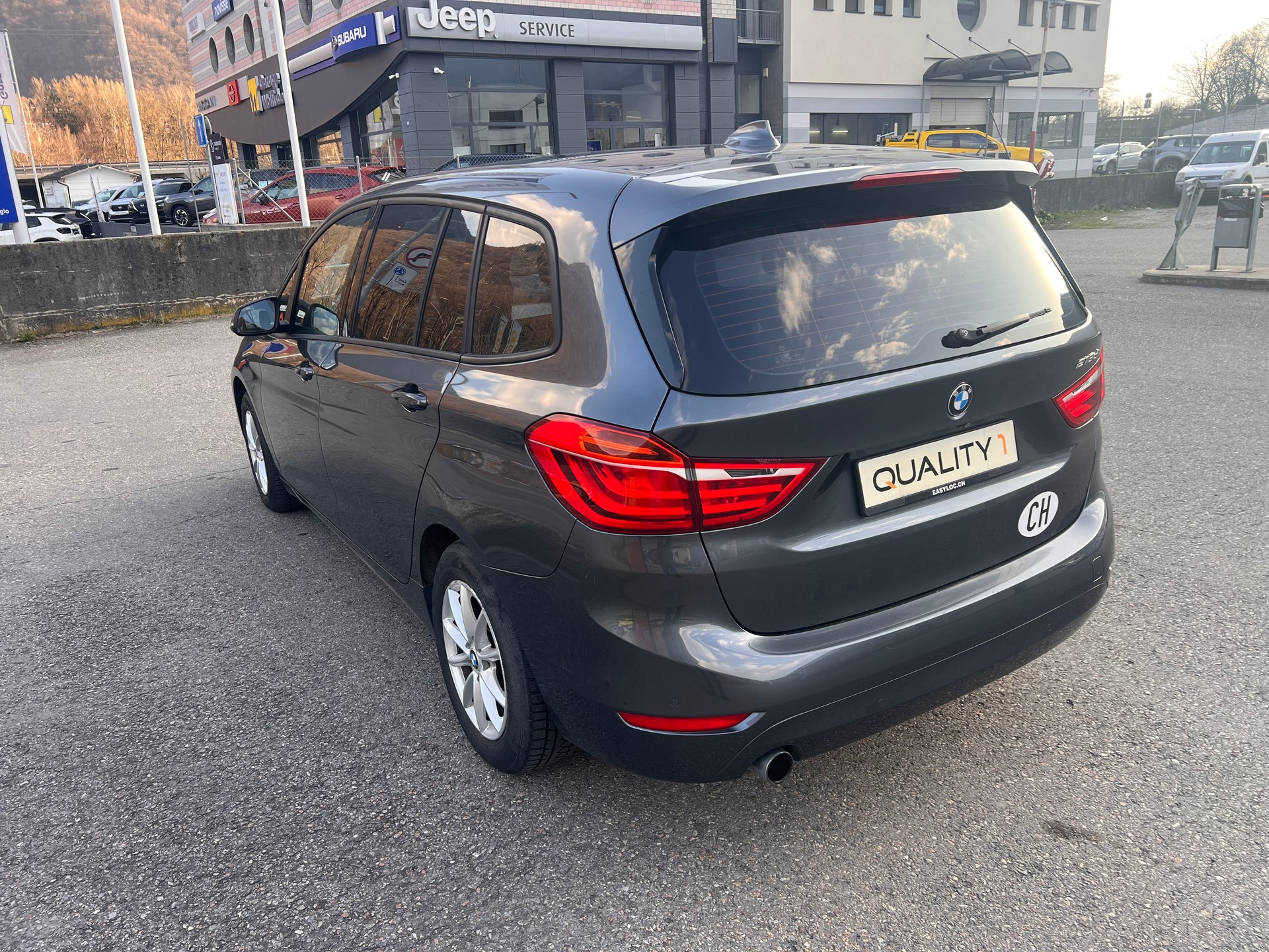 BMW 218d xDrive Gran Tourer Luxury Line Steptronic-image-4