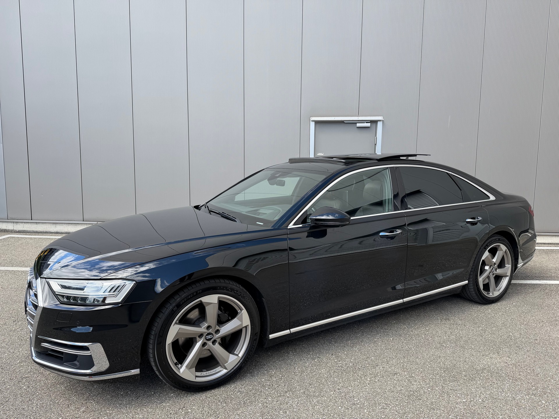 AUDI A8 50 TDI quattro tiptronic-image-1