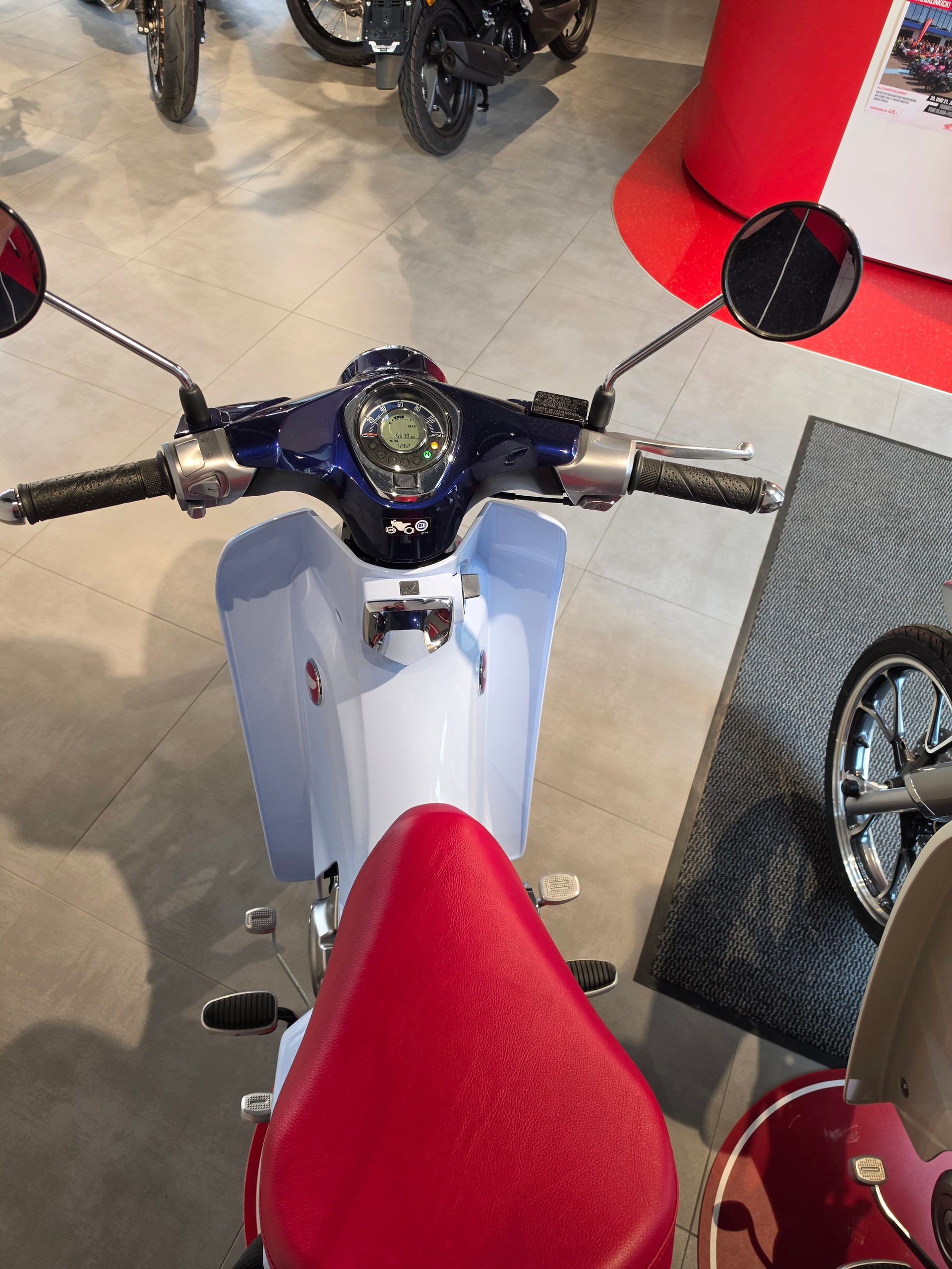 HONDA C 125 Super Cub-showroom-element-3