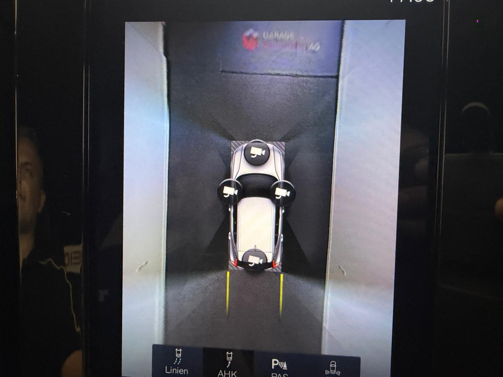 VOLVO XC40 T4 AWD Momentum Geartronic-image-24