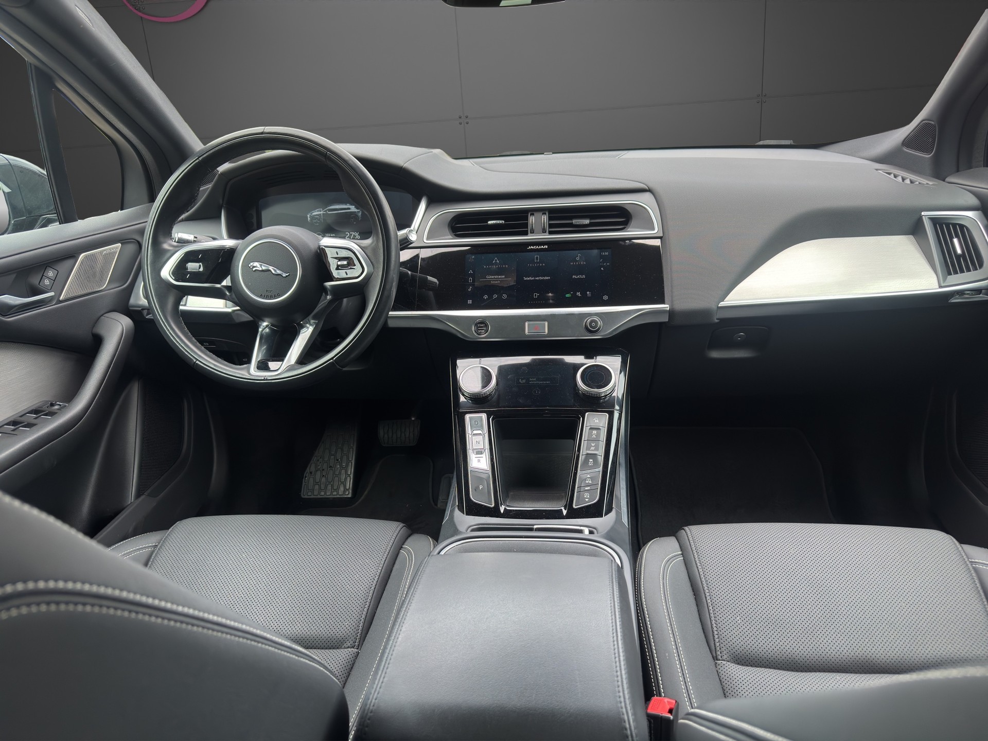 JAGUAR I-Pace EV400 Black AWD-image-14