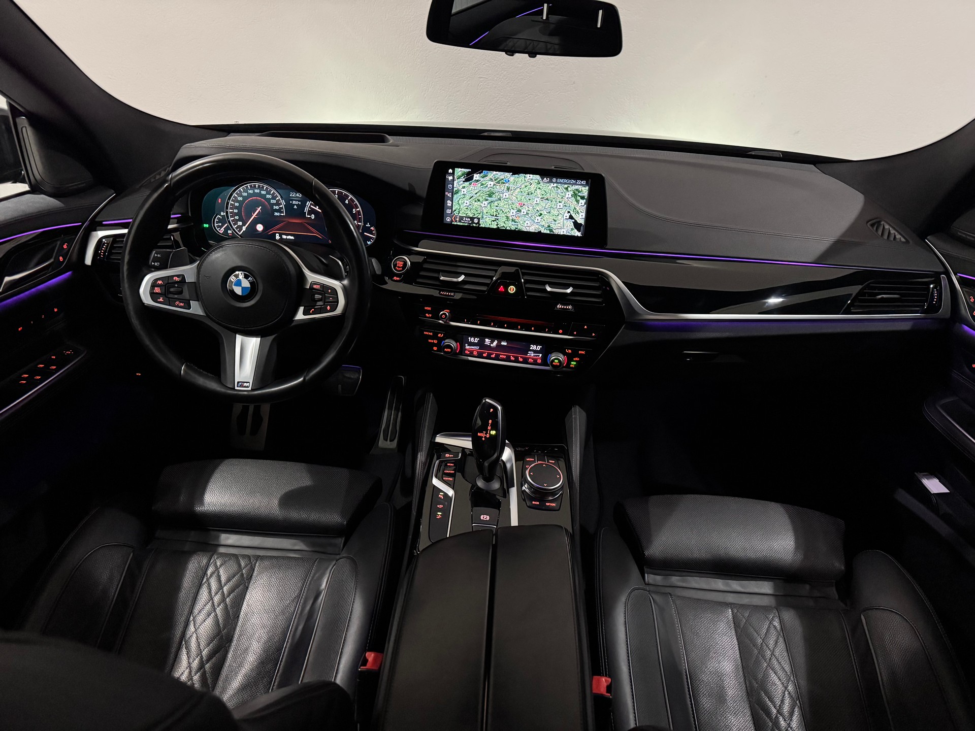 BMW 640i GT xDrive M-Packet Steptronic | 1.Hand | CH |-image-14