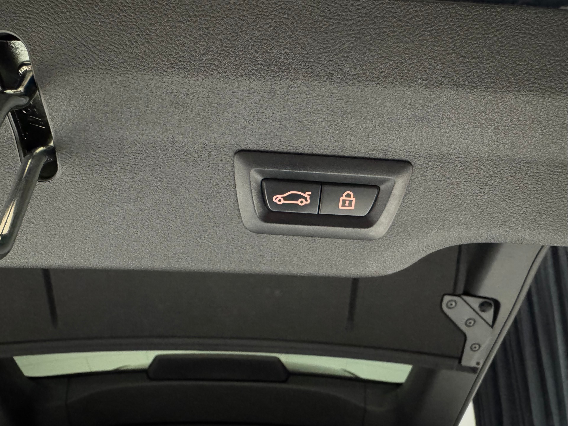 BMW 640i GT xDrive M-Packet Steptronic | 1.Hand | CH |-image-20