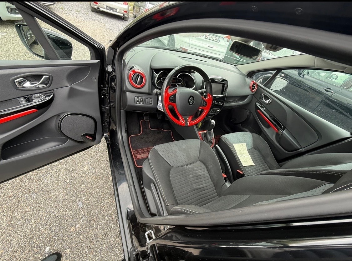 RENAULT Clio 0.9 12V Swiss Edition-image-7