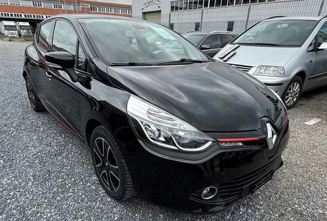 RENAULT Clio 0.9 12V Swiss Edition-image-1