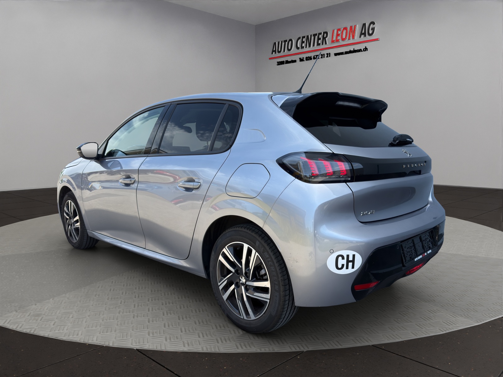 PEUGEOT 208 1.2 PureTech Allure EAT8-image-3