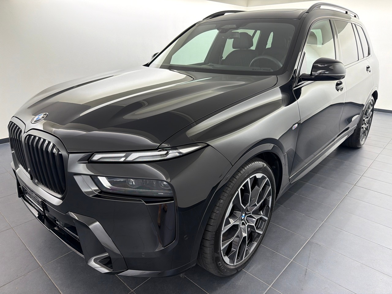 BMW X7 xDr 48 40d M Sport Pro-image-0