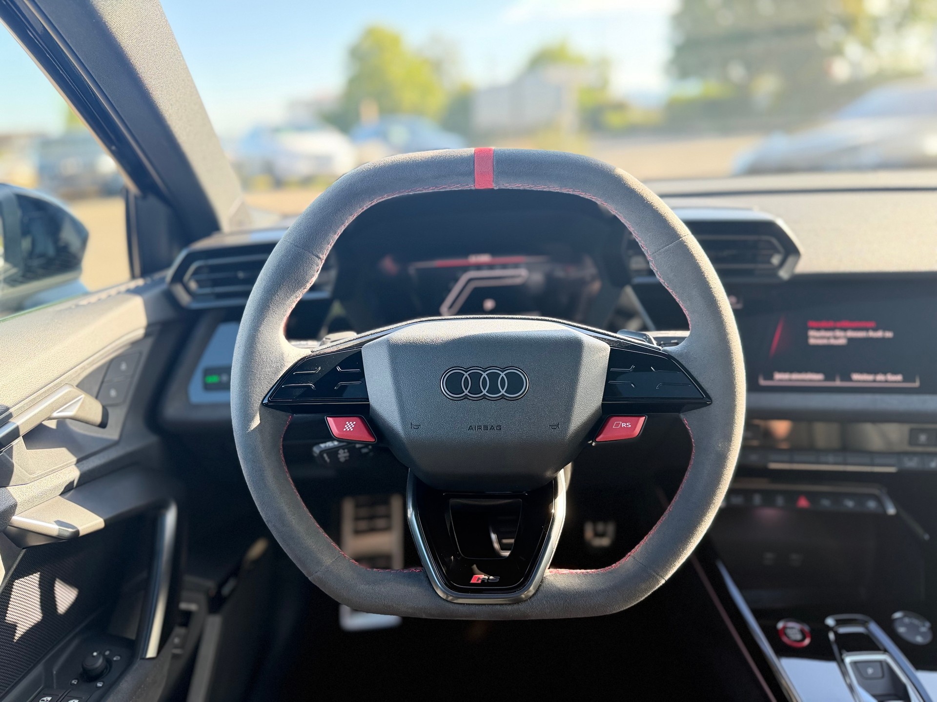 AUDI RS3 Sportback 2.5 TSI quattro S-tronic ° Carbon Schalensitze °-image-16