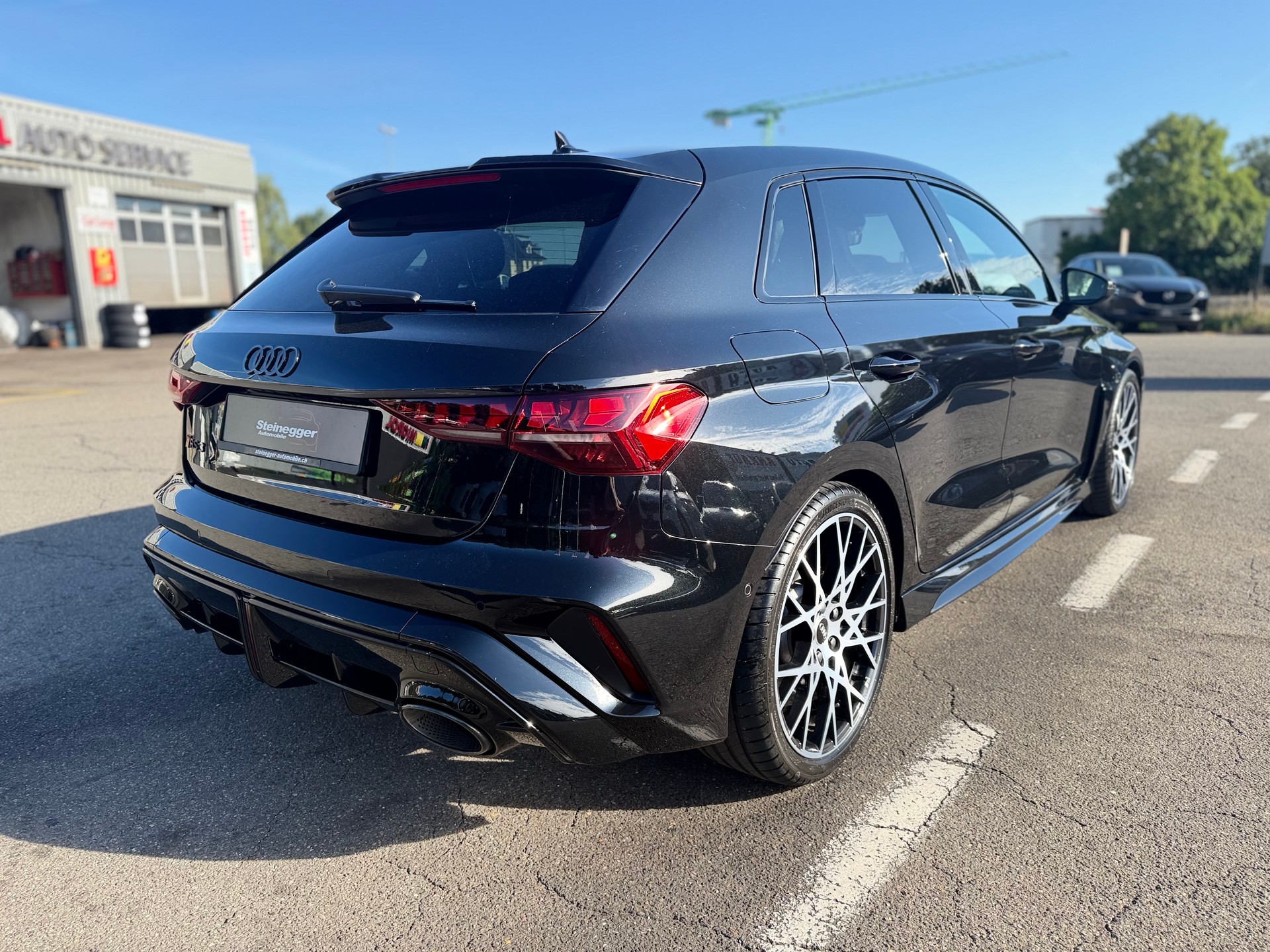 AUDI RS3 Sportback 2.5 TSI quattro S-tronic ° Carbon Schalensitze °-image-10