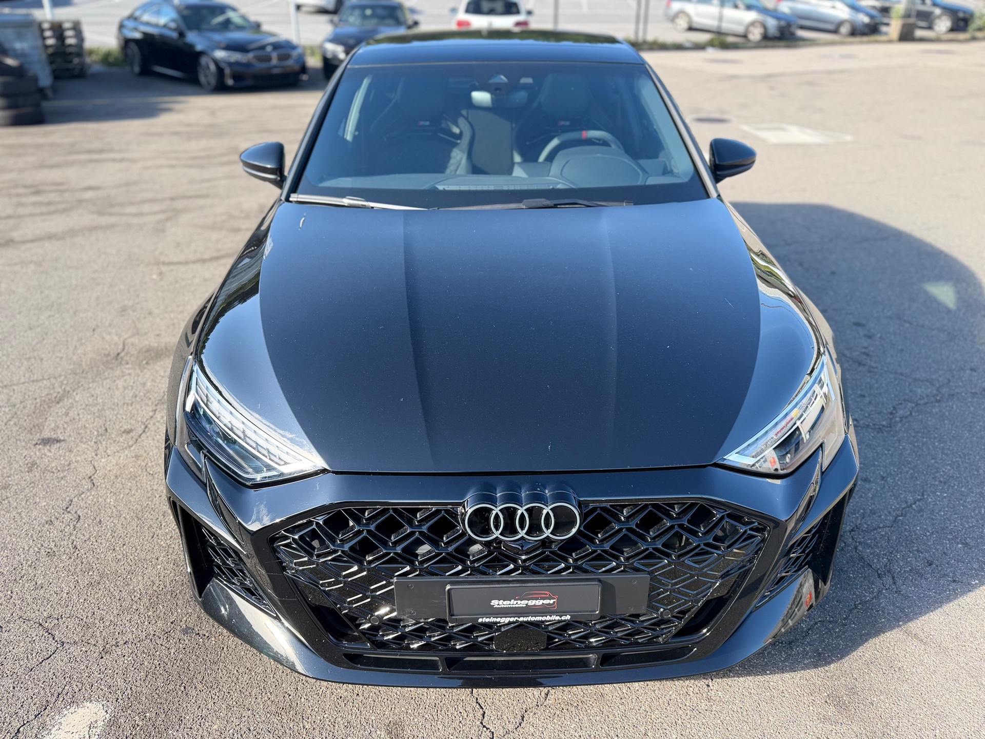 AUDI RS3 Sportback 2.5 TSI quattro S-tronic ° Carbon Schalensitze °-showroom-element-2