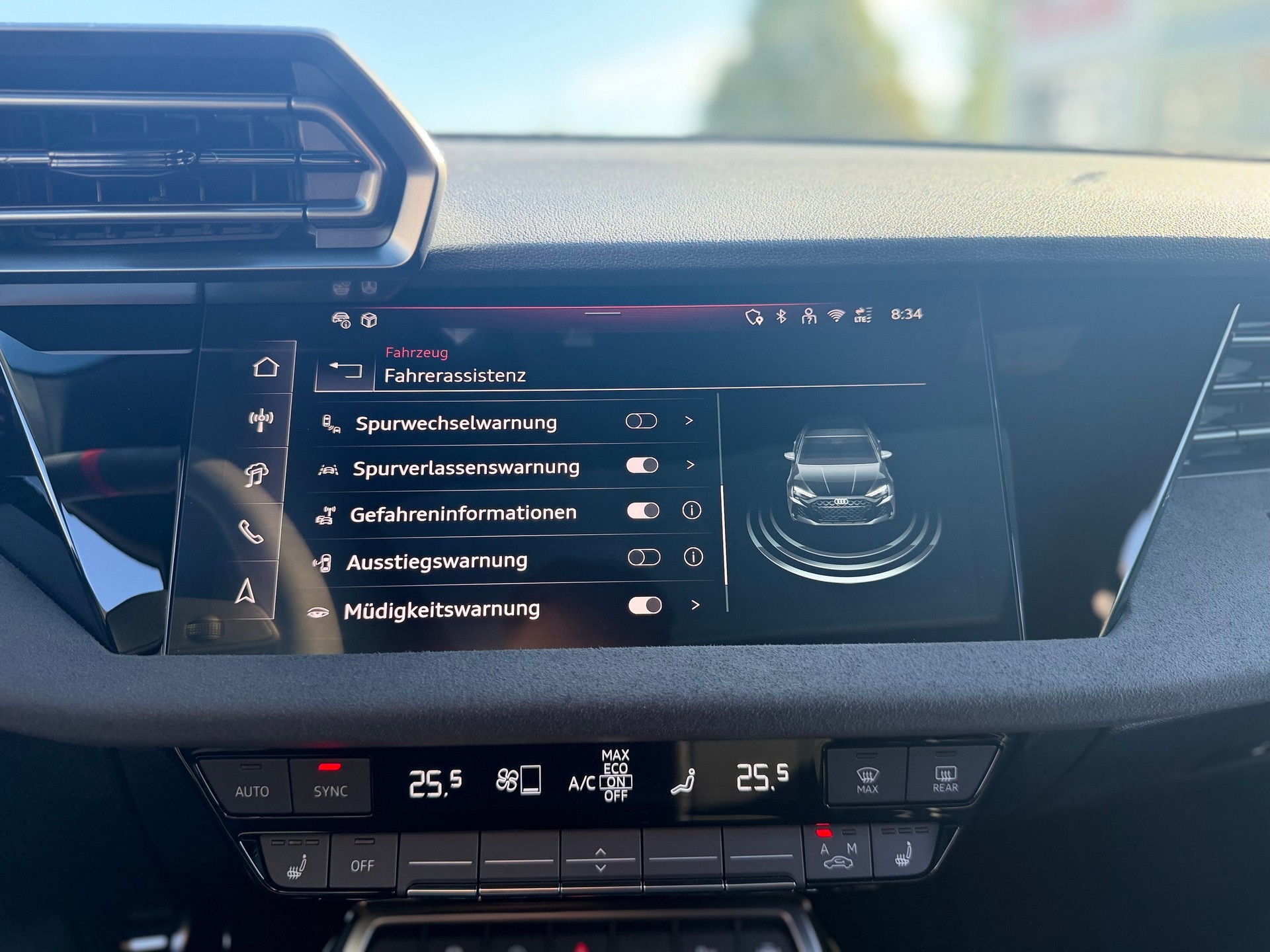 AUDI RS3 Sportback 2.5 TSI quattro S-tronic ° Carbon Schalensitze °-image-21