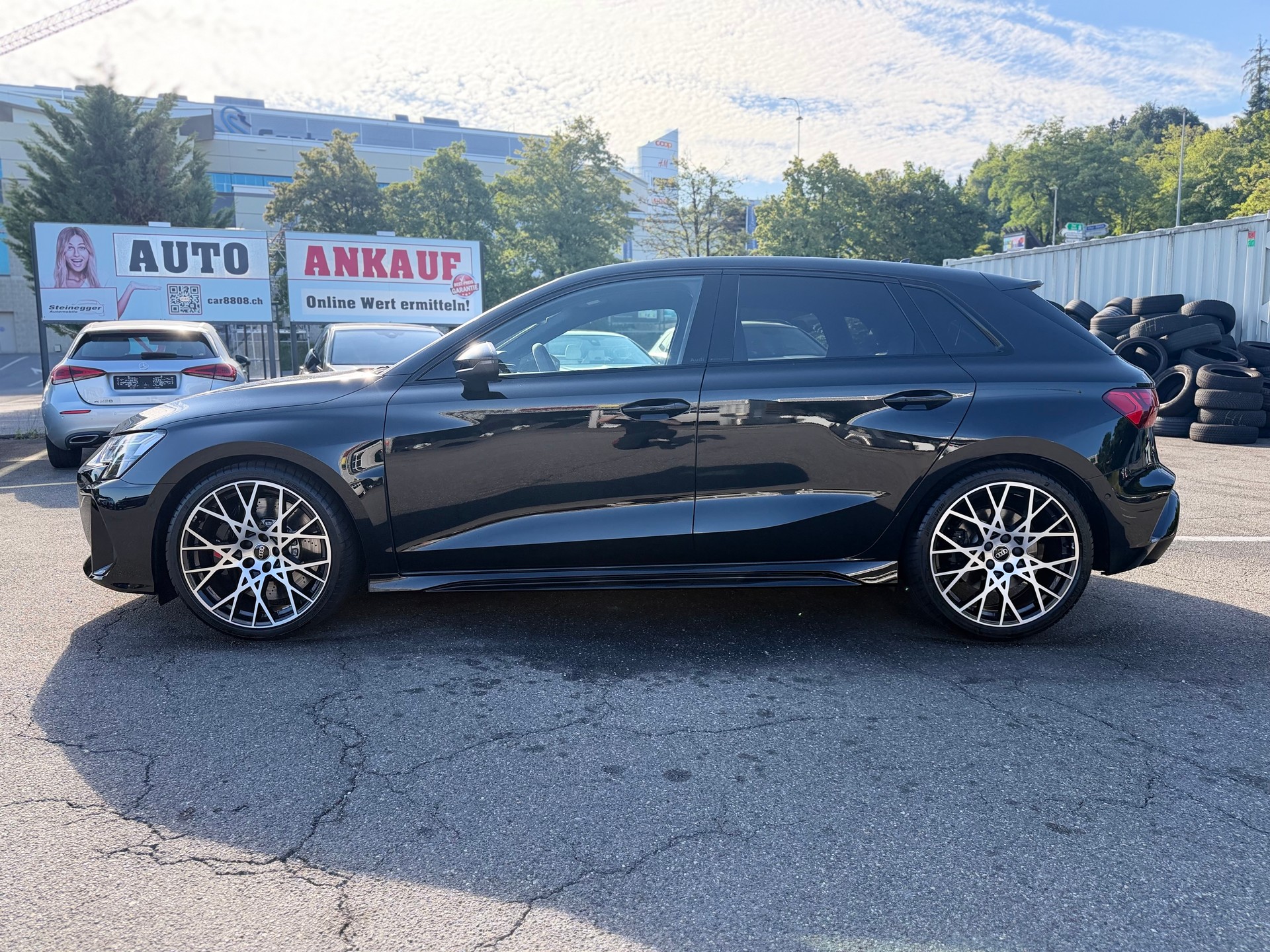 AUDI RS3 Sportback 2.5 TSI quattro S-tronic ° Carbon Schalensitze °-image-6