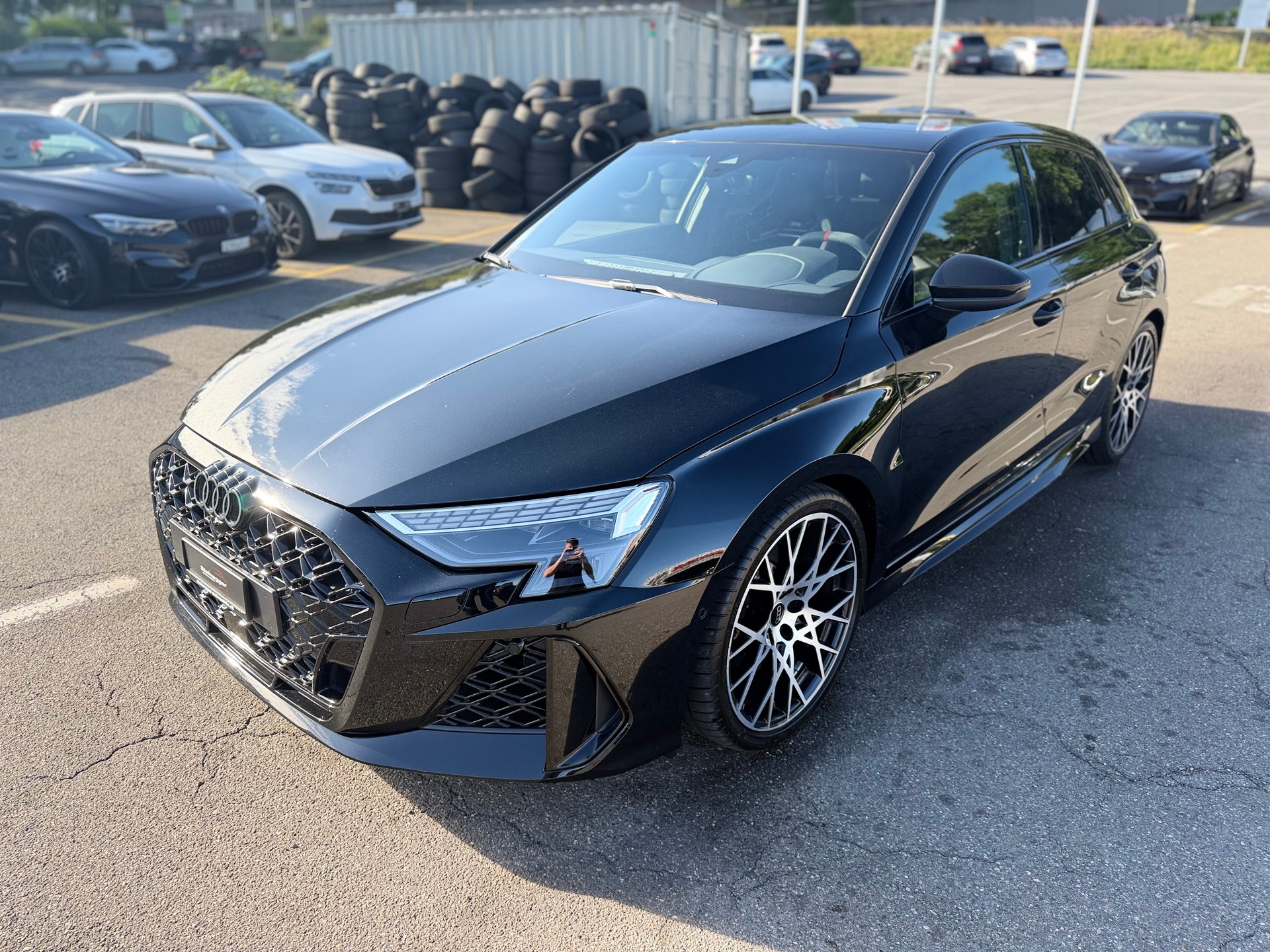 AUDI RS3 Sportback 2.5 TSI quattro S-tronic ° Carbon Schalensitze °-image-4