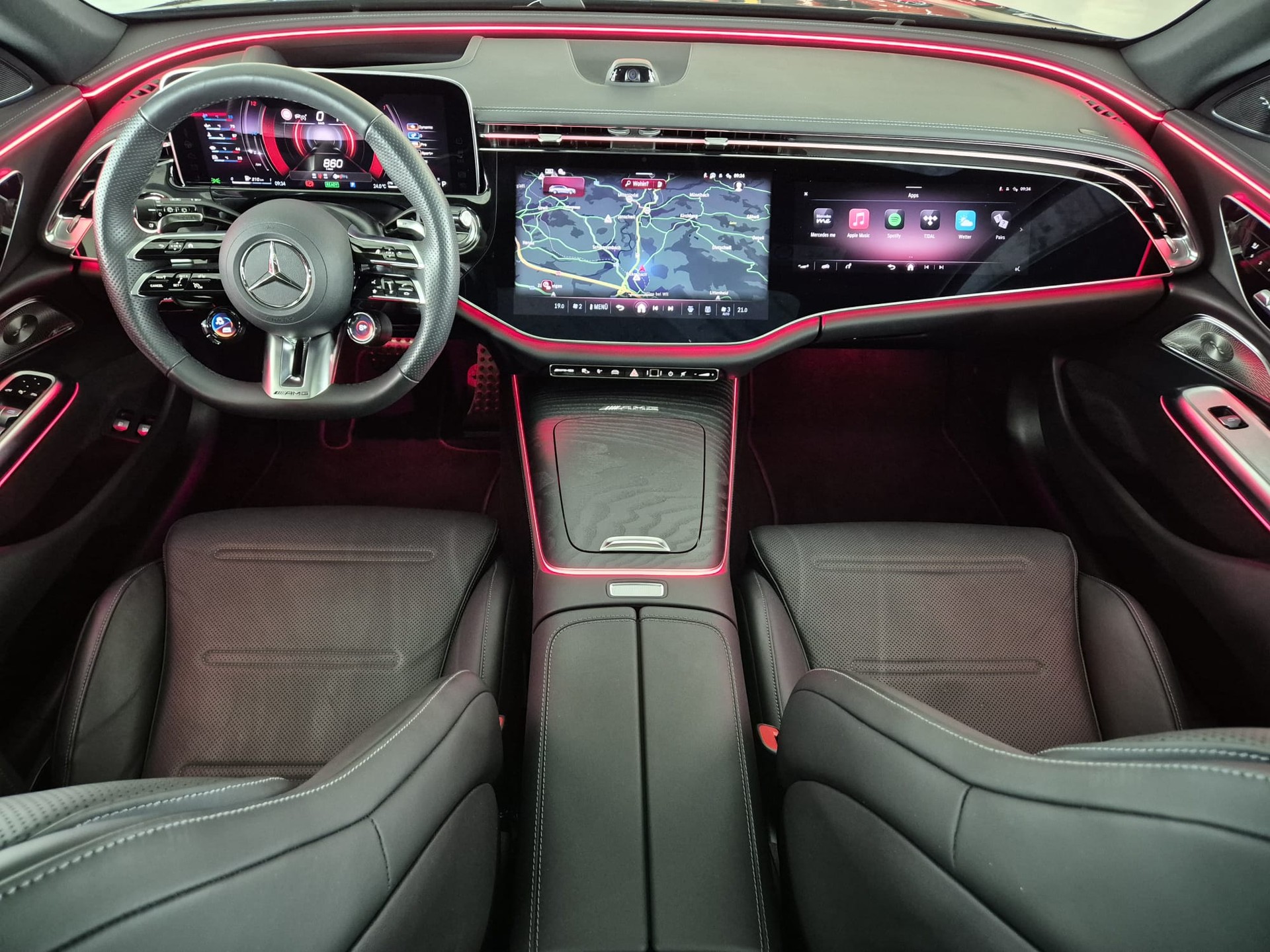 MERCEDES-BENZ E 53 Hybrid T 4Matic+ 9G-Tronic-image-30