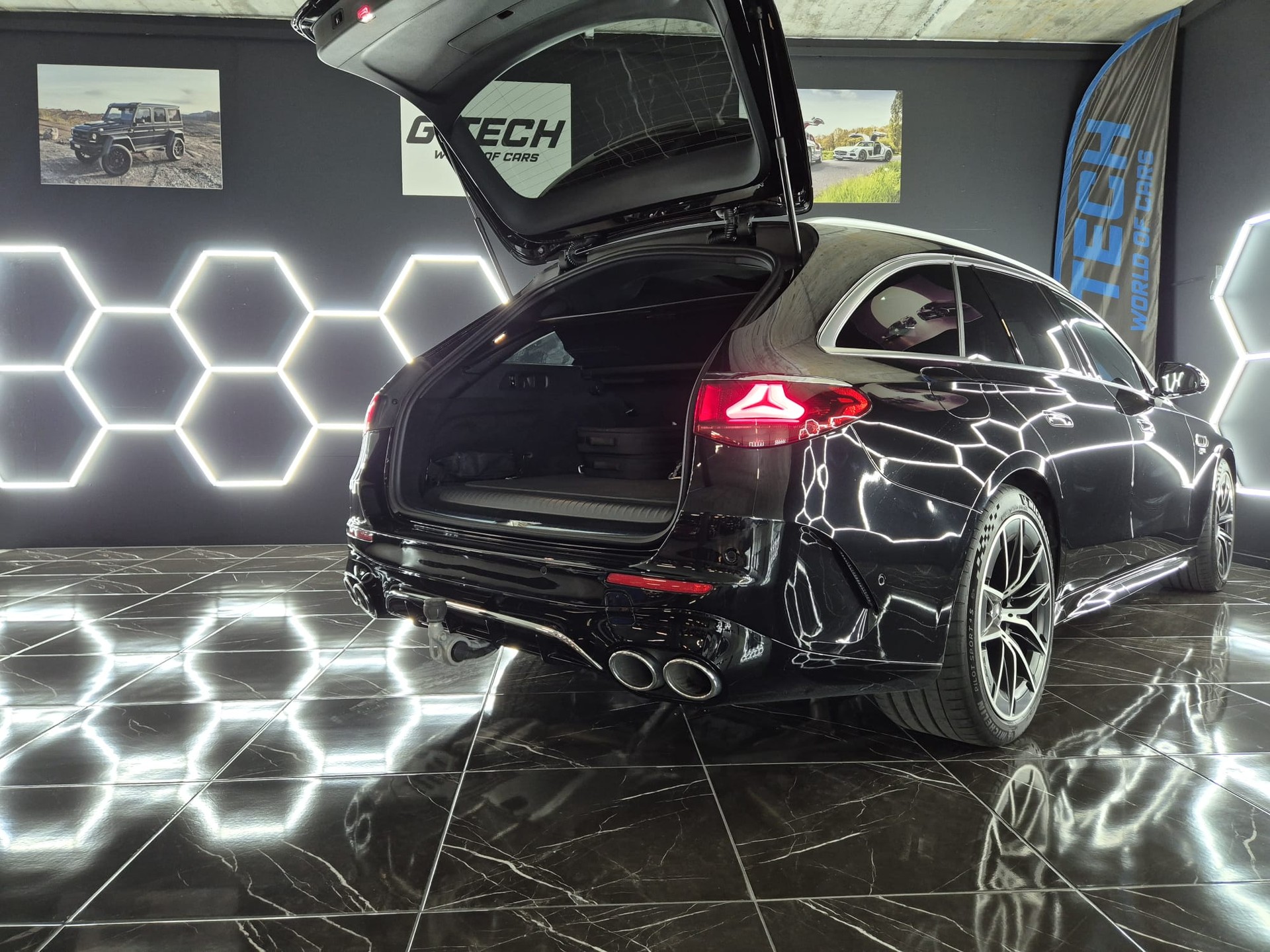 MERCEDES-BENZ E 53 Hybrid T 4Matic+ 9G-Tronic-image-15