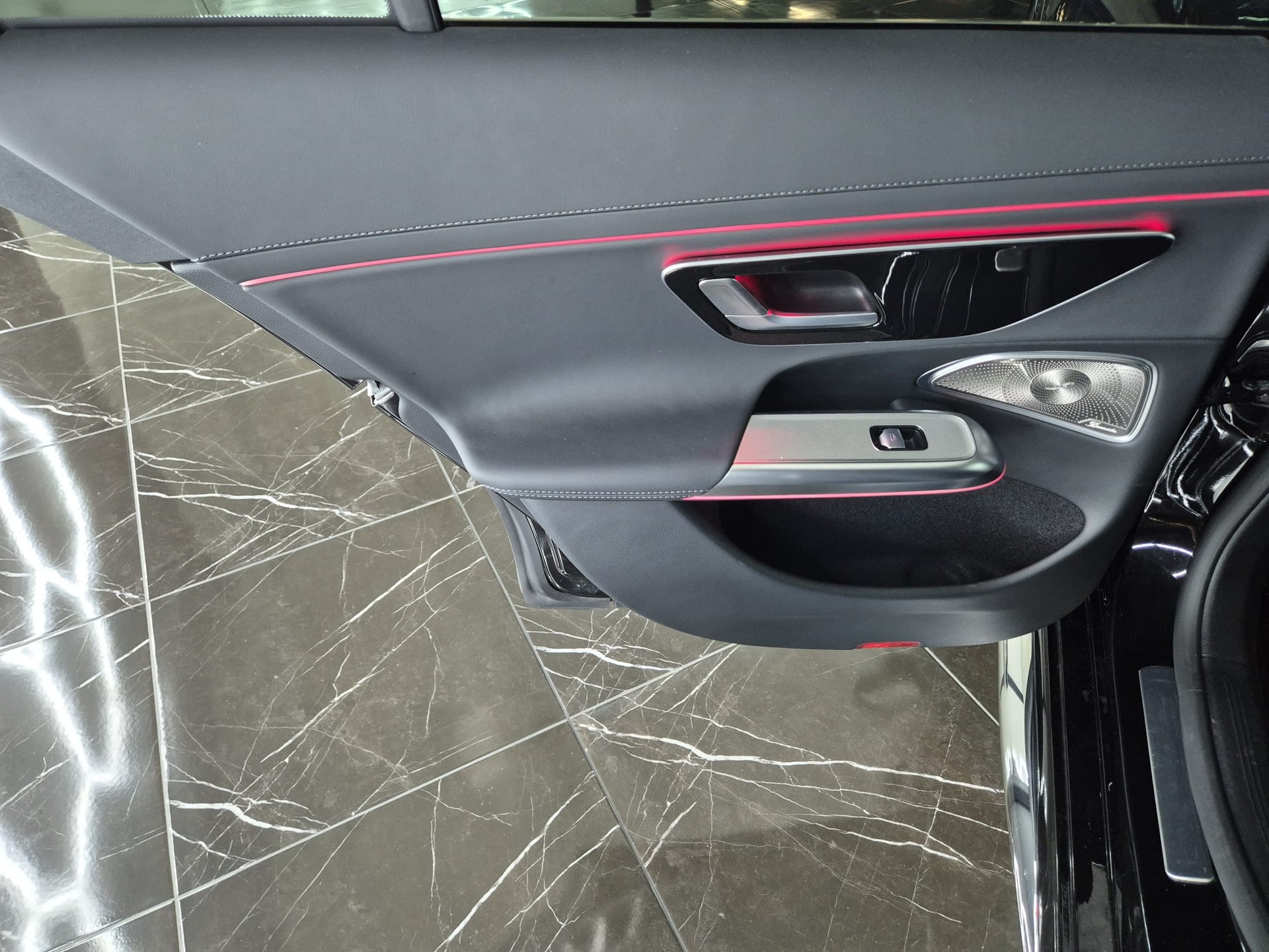 MERCEDES-BENZ E 53 Hybrid T 4Matic+ 9G-Tronic-image-22