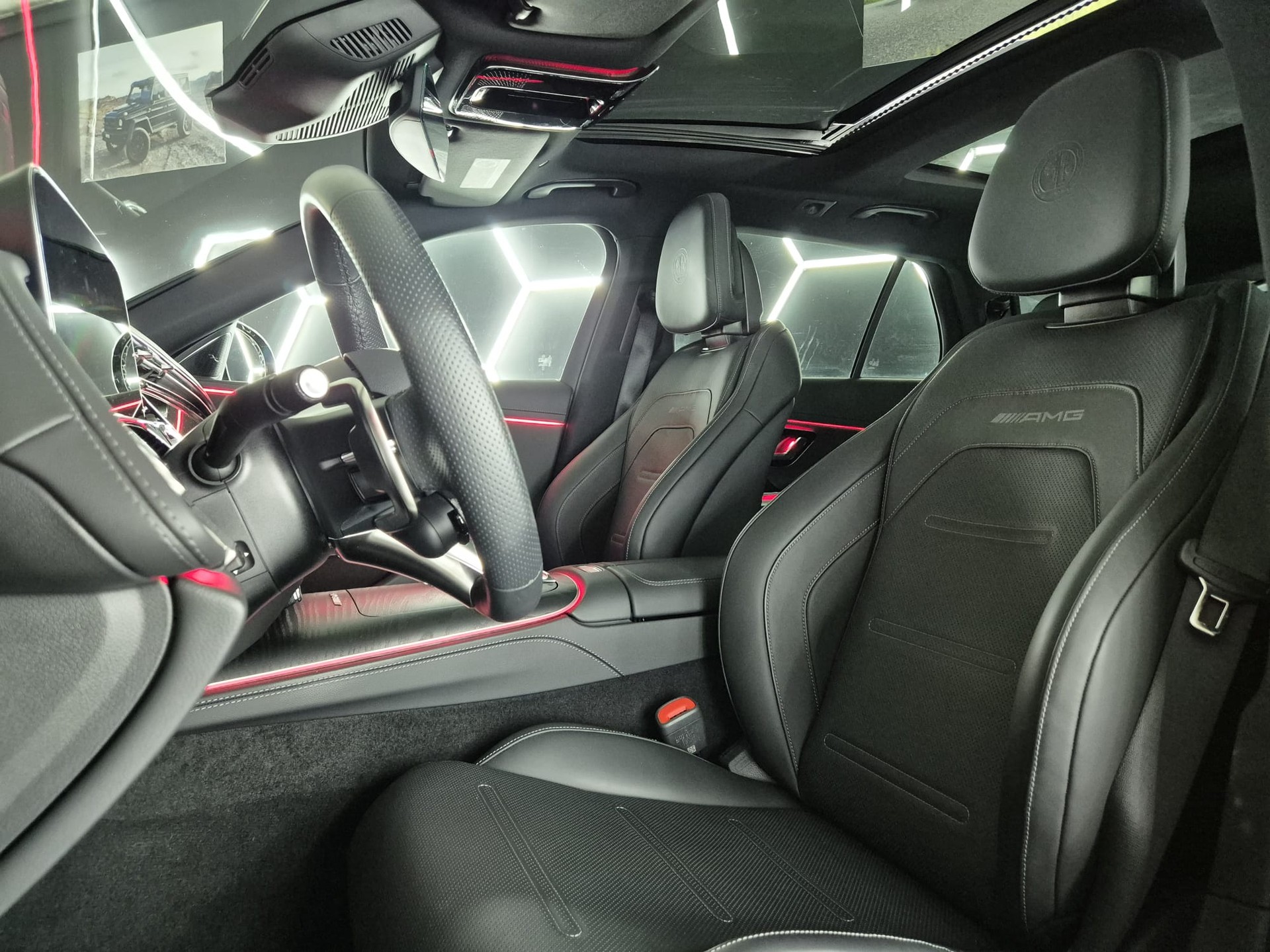 MERCEDES-BENZ E 53 Hybrid T 4Matic+ 9G-Tronic-image-17
