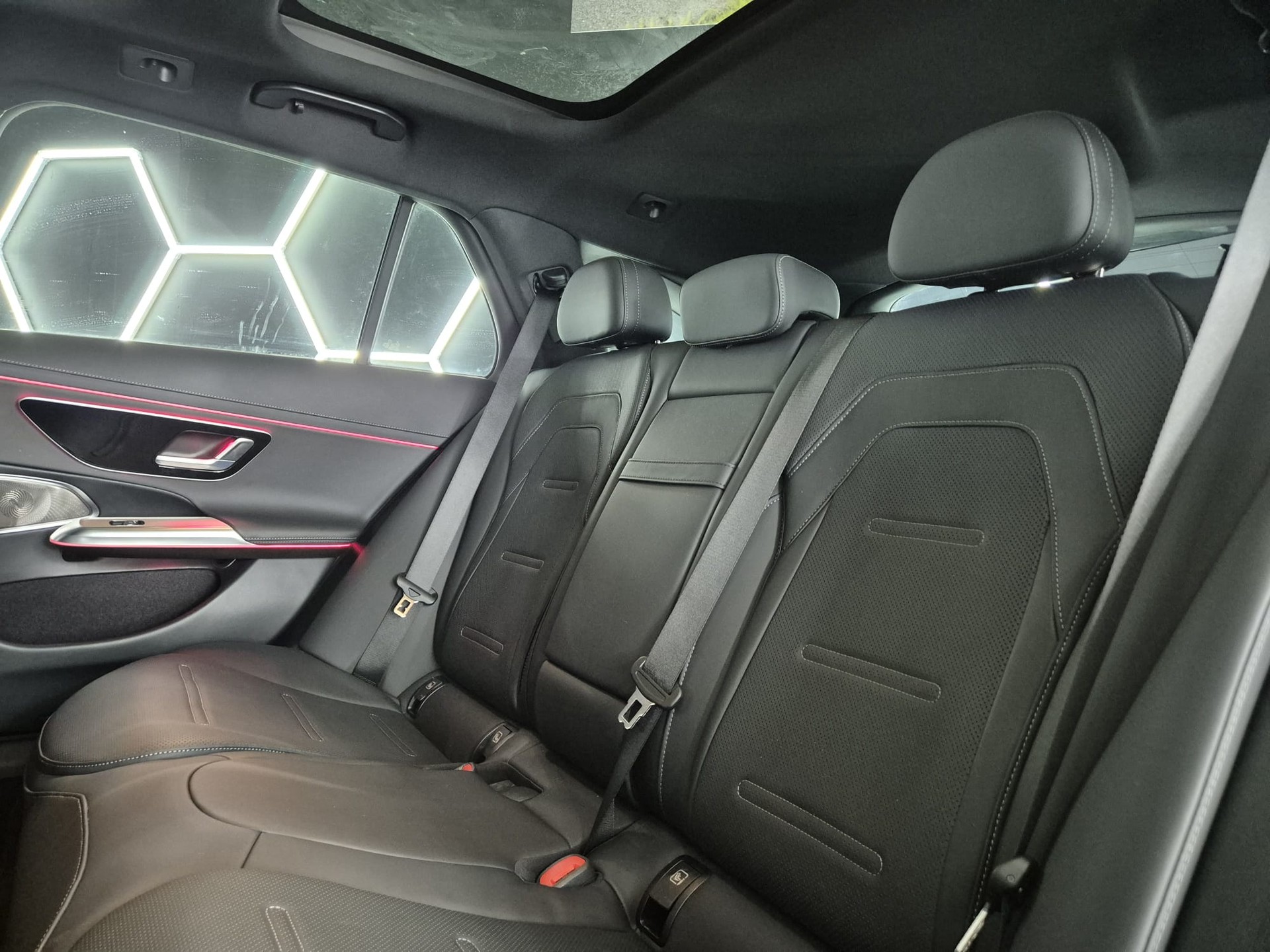 MERCEDES-BENZ E 53 Hybrid T 4Matic+ 9G-Tronic-image-21