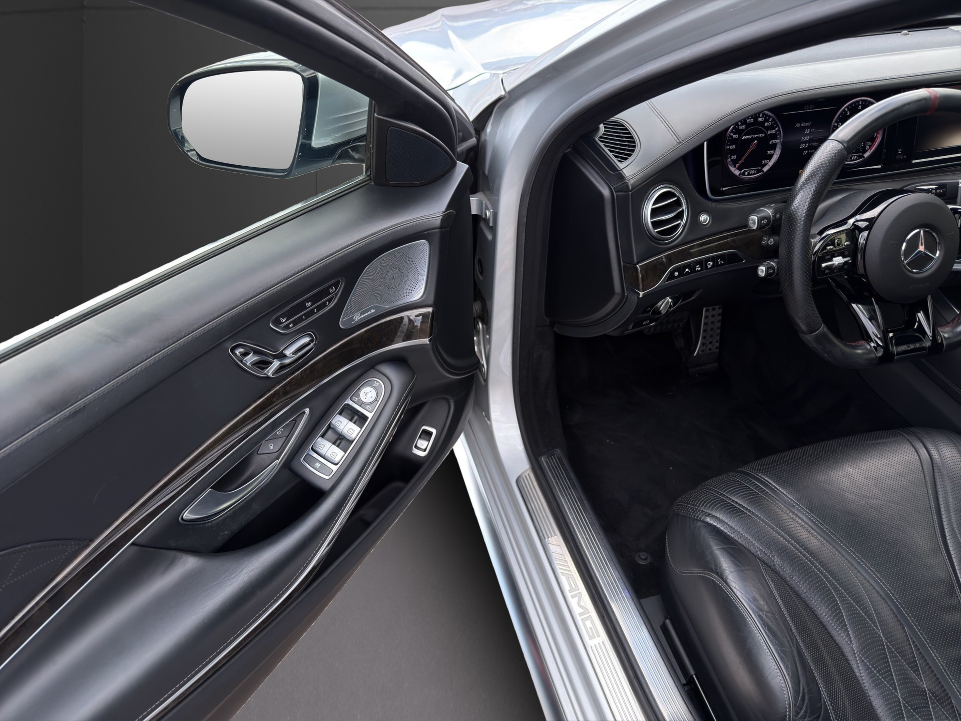 MERCEDES-BENZ S 63 AMG L 4Matic Speedshift MCT-image-19