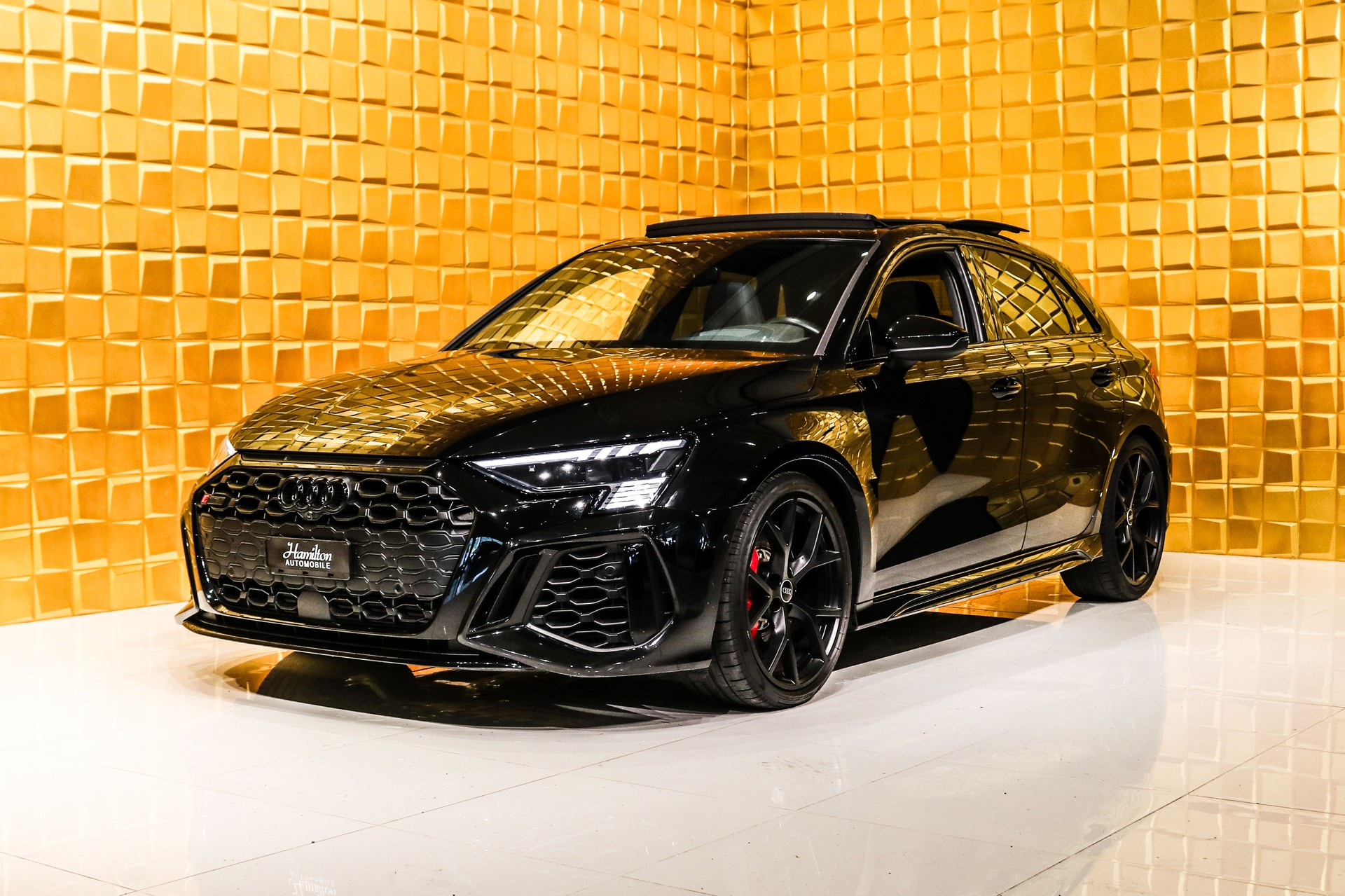 AUDI RS3 Sportback 2.5 TSI quattro S-tronic-image-3