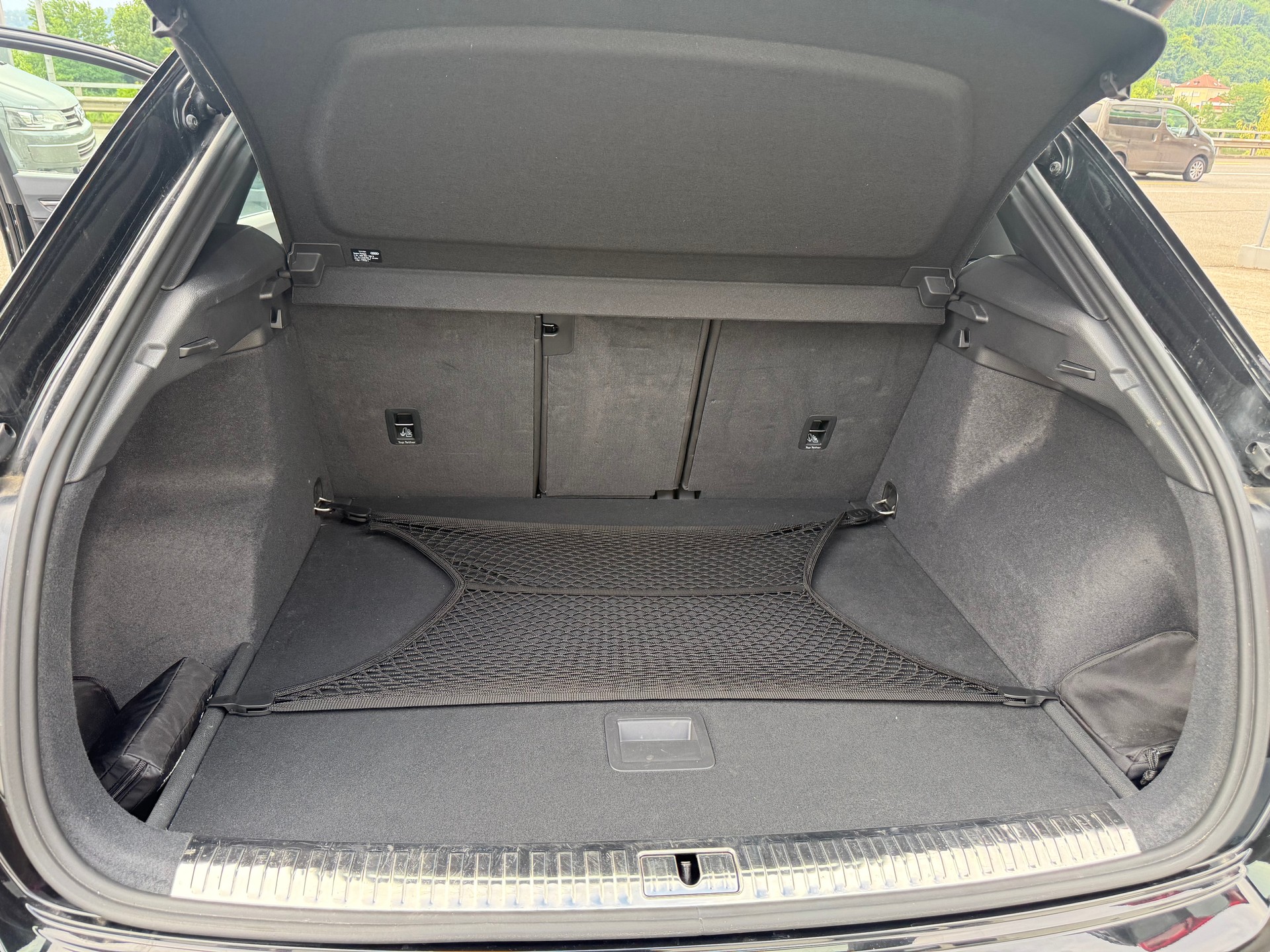 AUDI Q3 45 TFSI S line quattro S-tronic-image-10