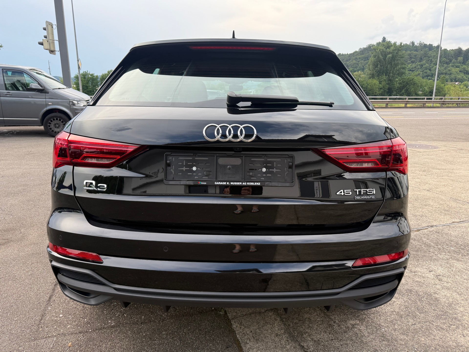 AUDI Q3 45 TFSI S line quattro S-tronic-image-5