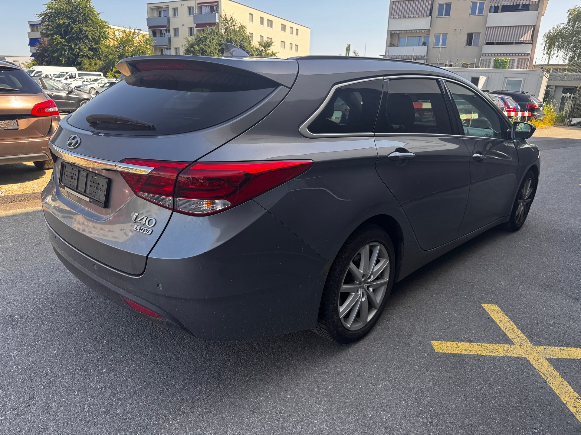 HYUNDAI i40 Wagon 1.7 CRDI Vertex Automatic-image-8