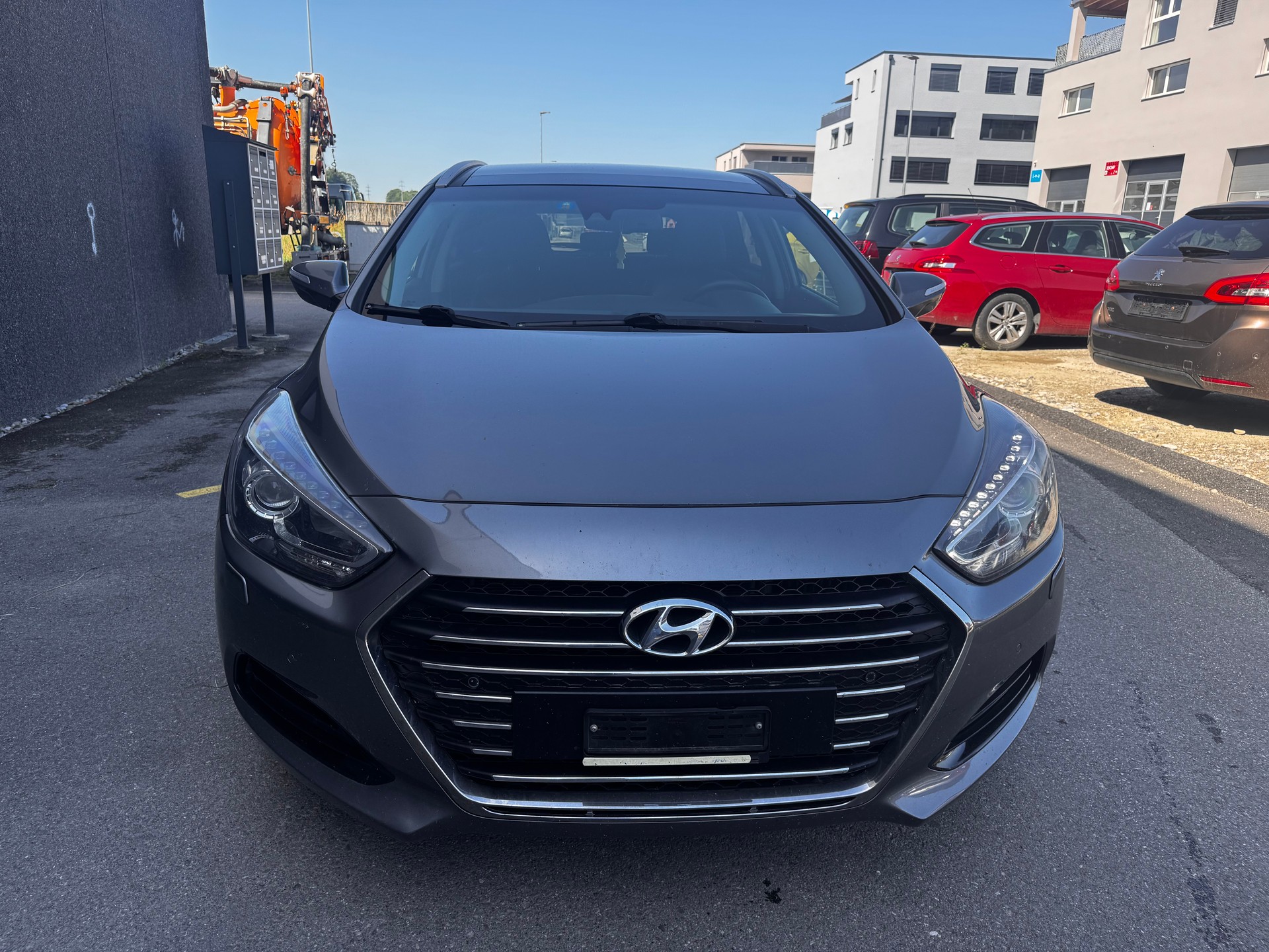 HYUNDAI i40 Wagon 1.7 CRDI Vertex Automatic-image-1