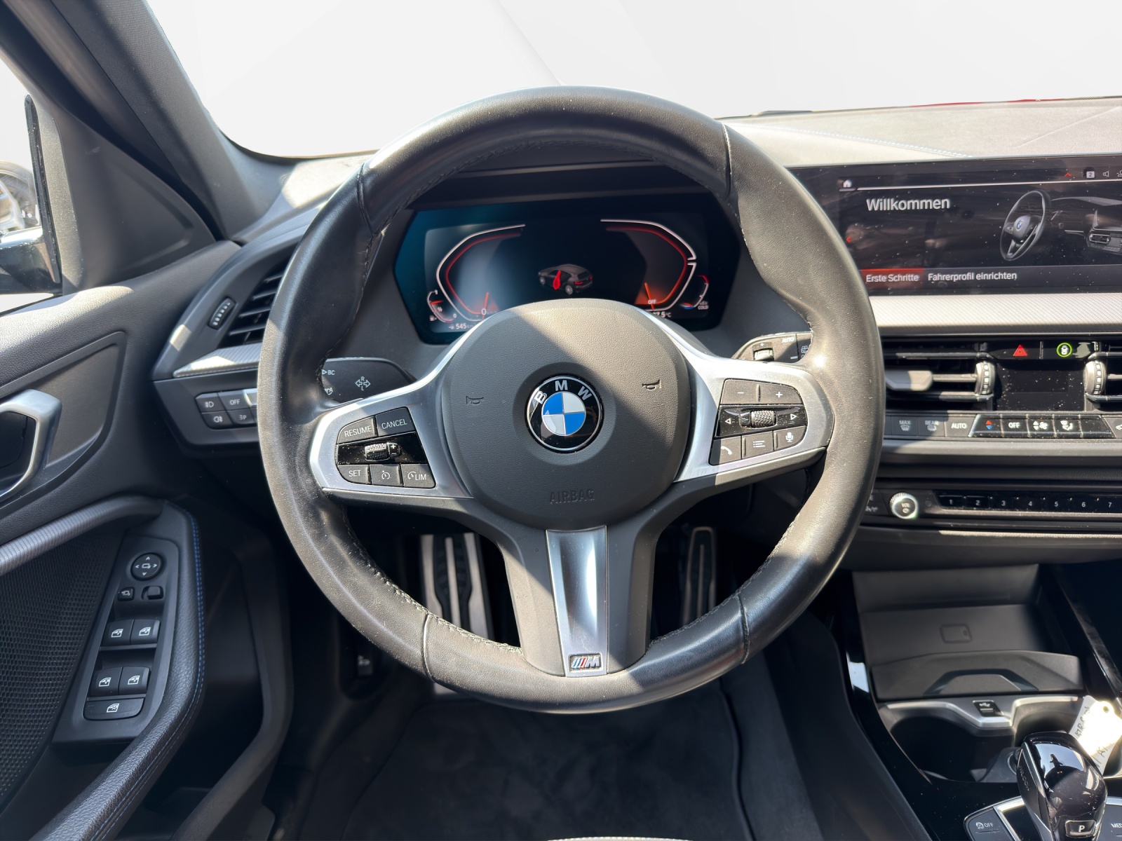 BMW 118i M Sport Steptronic-image-13