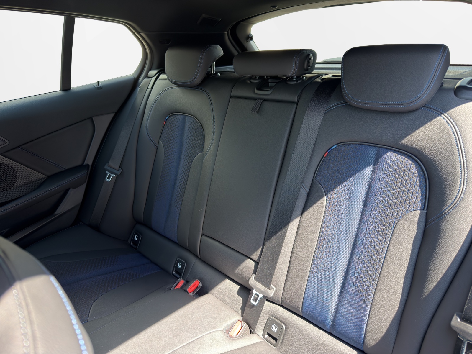 BMW 118i M Sport Steptronic-image-18