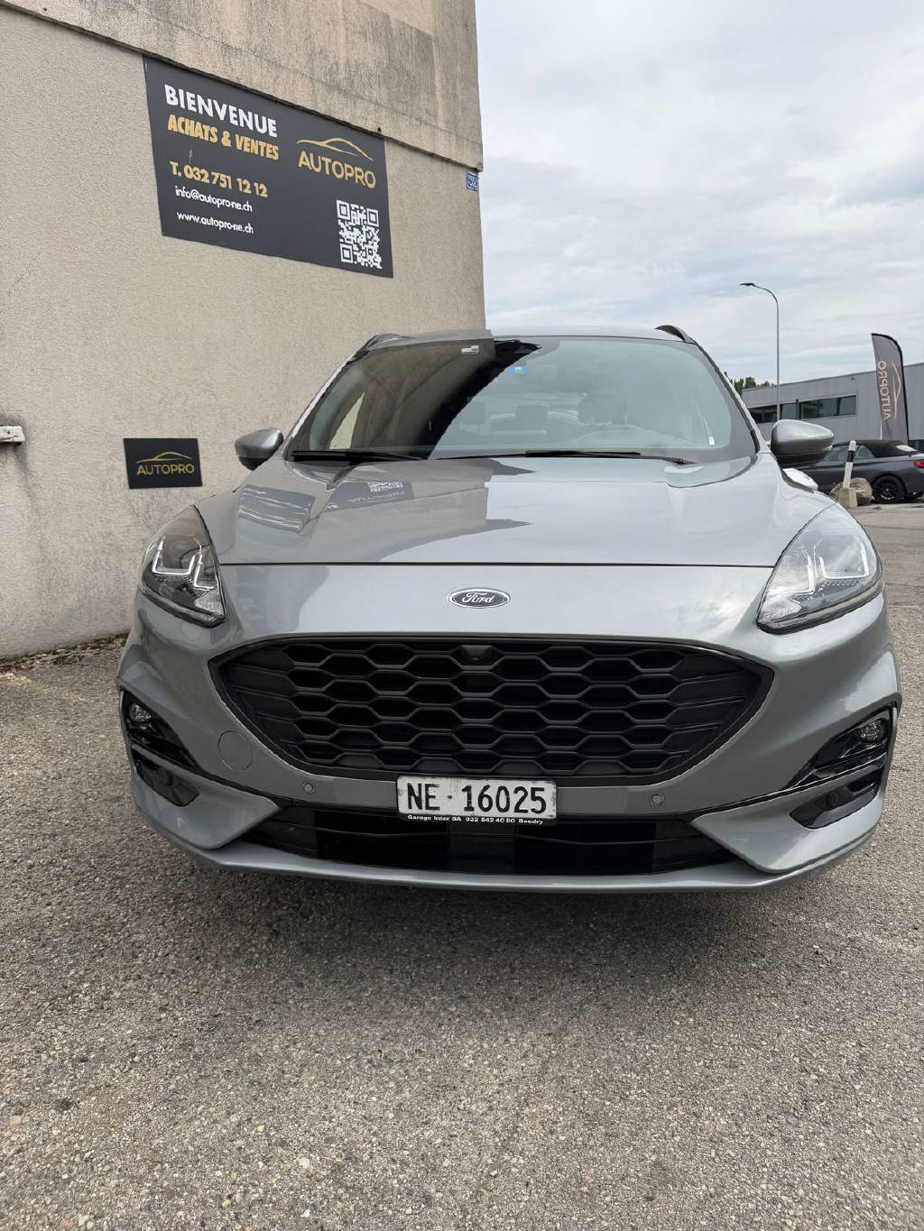 FORD Kuga 2.5 Hybrid ST-Line 4x4kW-image-3