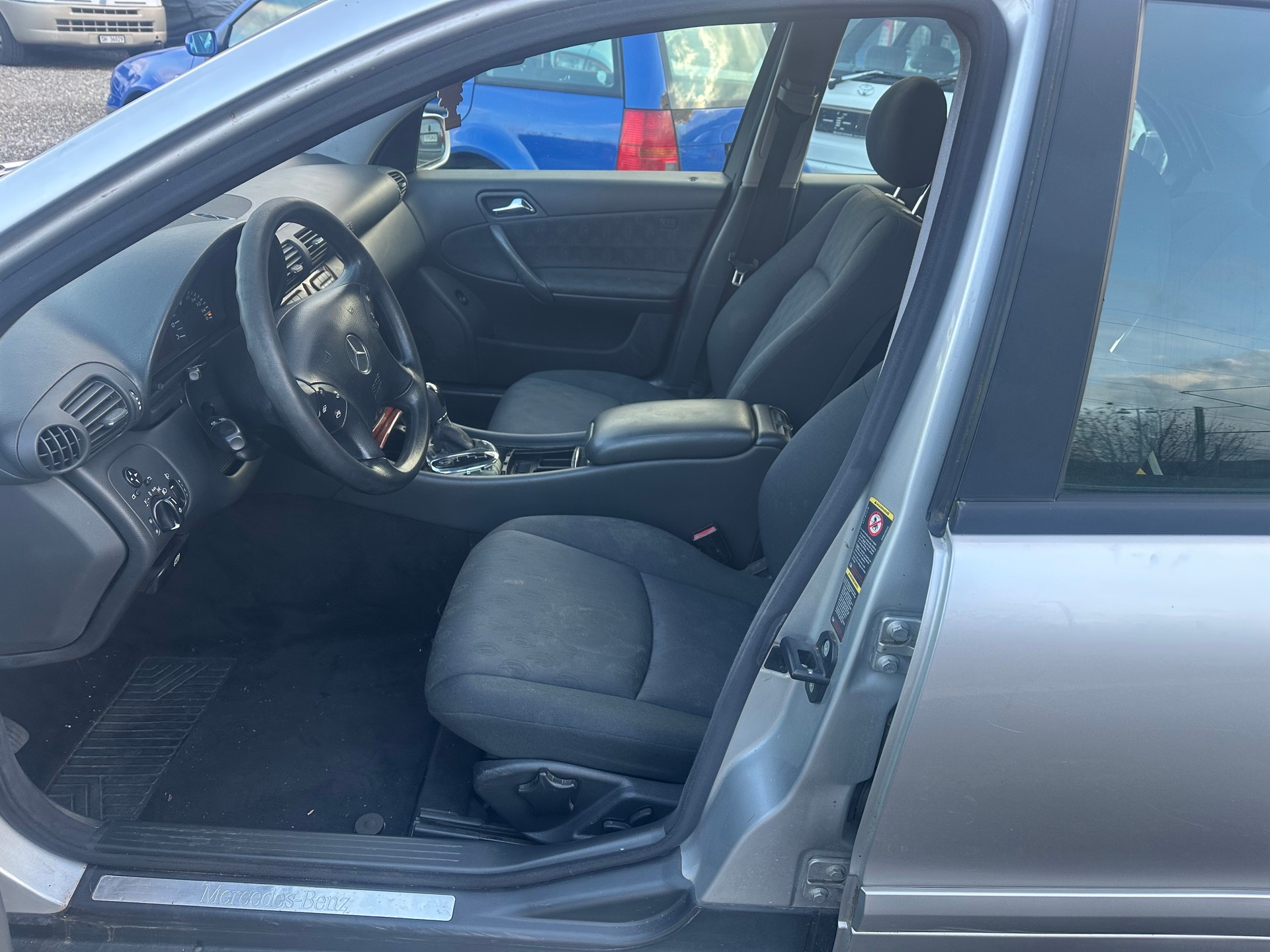 MERCEDES-BENZ C 220 CDI Elégance-image-6