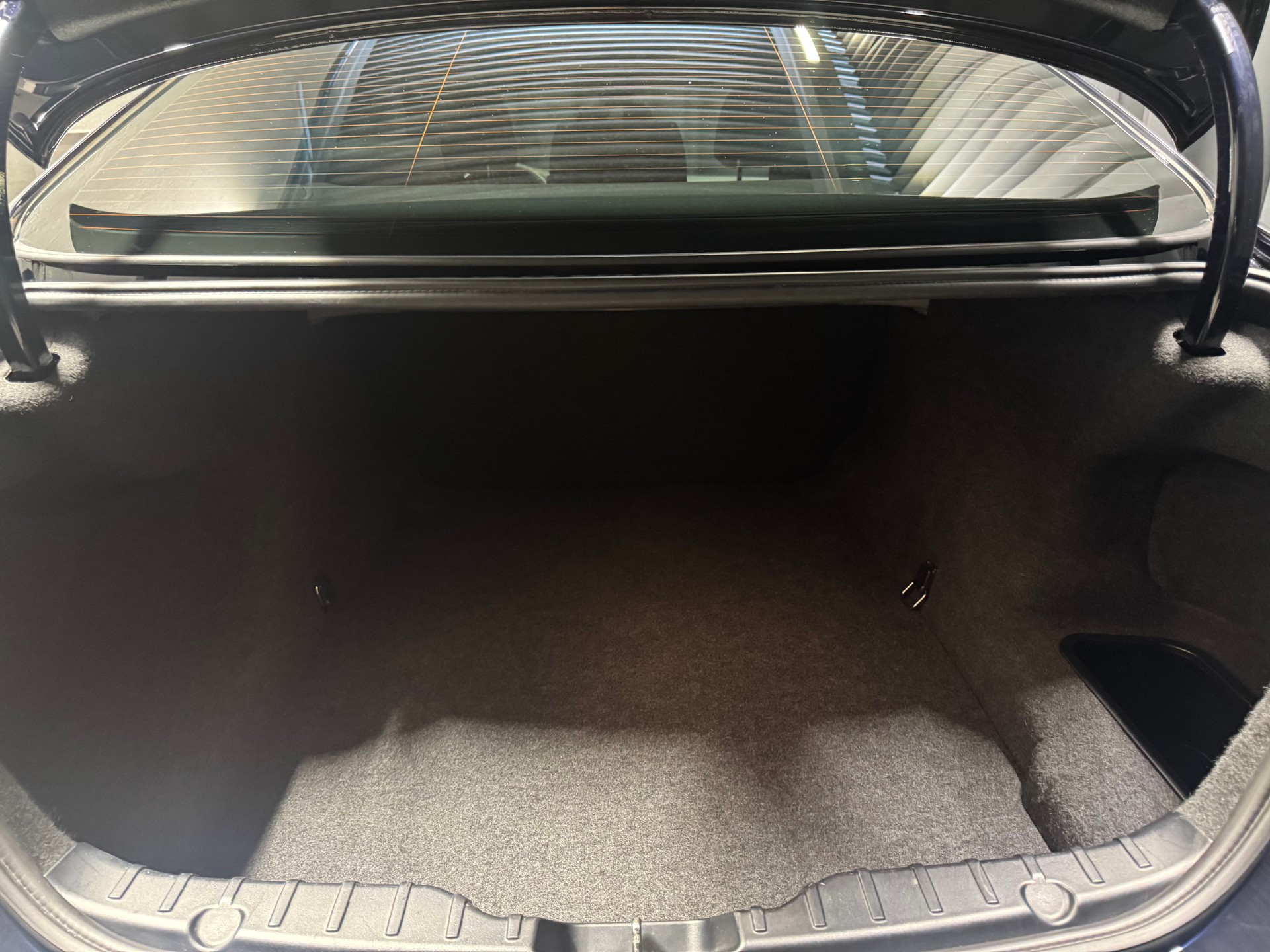 BMW 520i Steptronic (22)-image-17