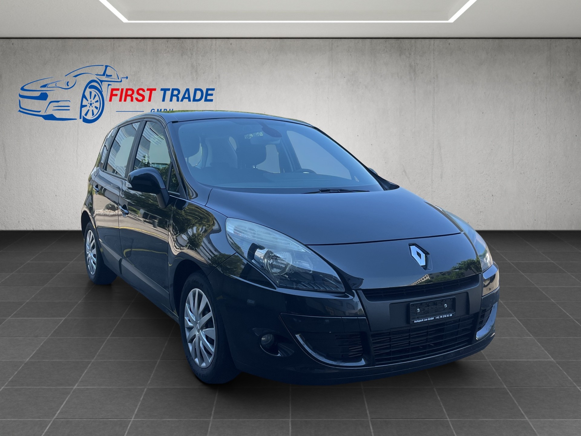 RENAULT Scénic 1.4 16V Turbo Expression-image-2