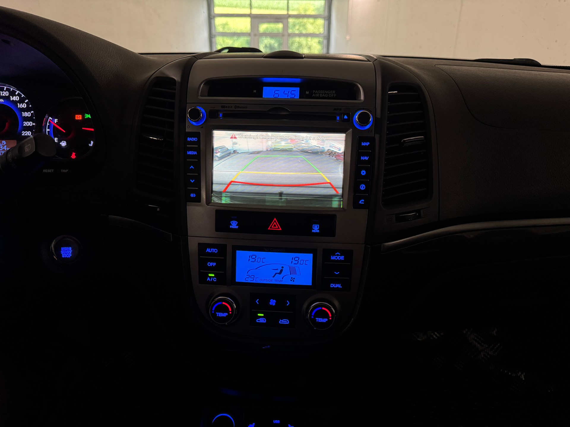 HYUNDAI Santa Fe 2.2 CRDI Swiss Plus Edition 4WD Automatic-image-15